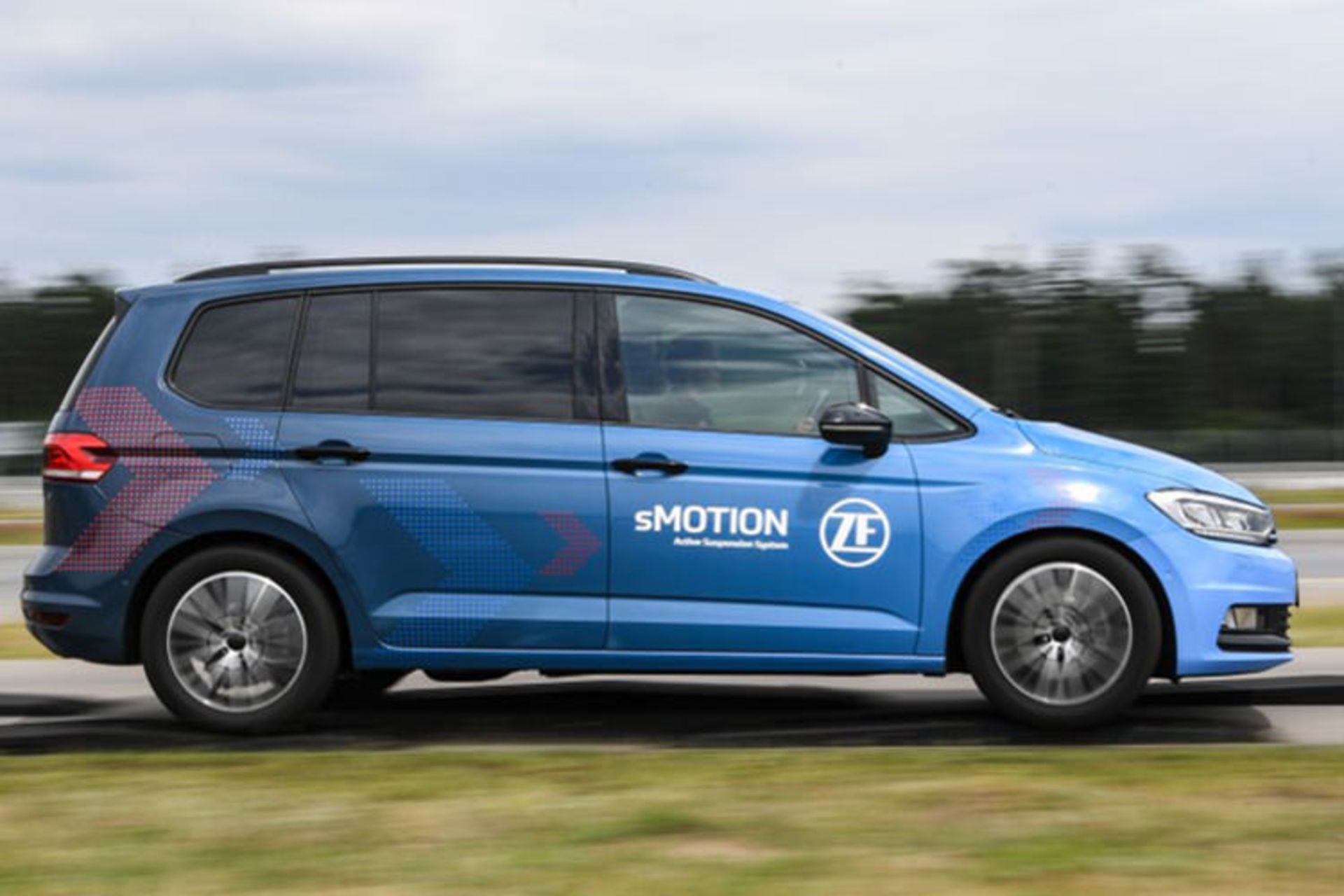 ZF Electric Autonomous car / خودروی برقی و خودران ون