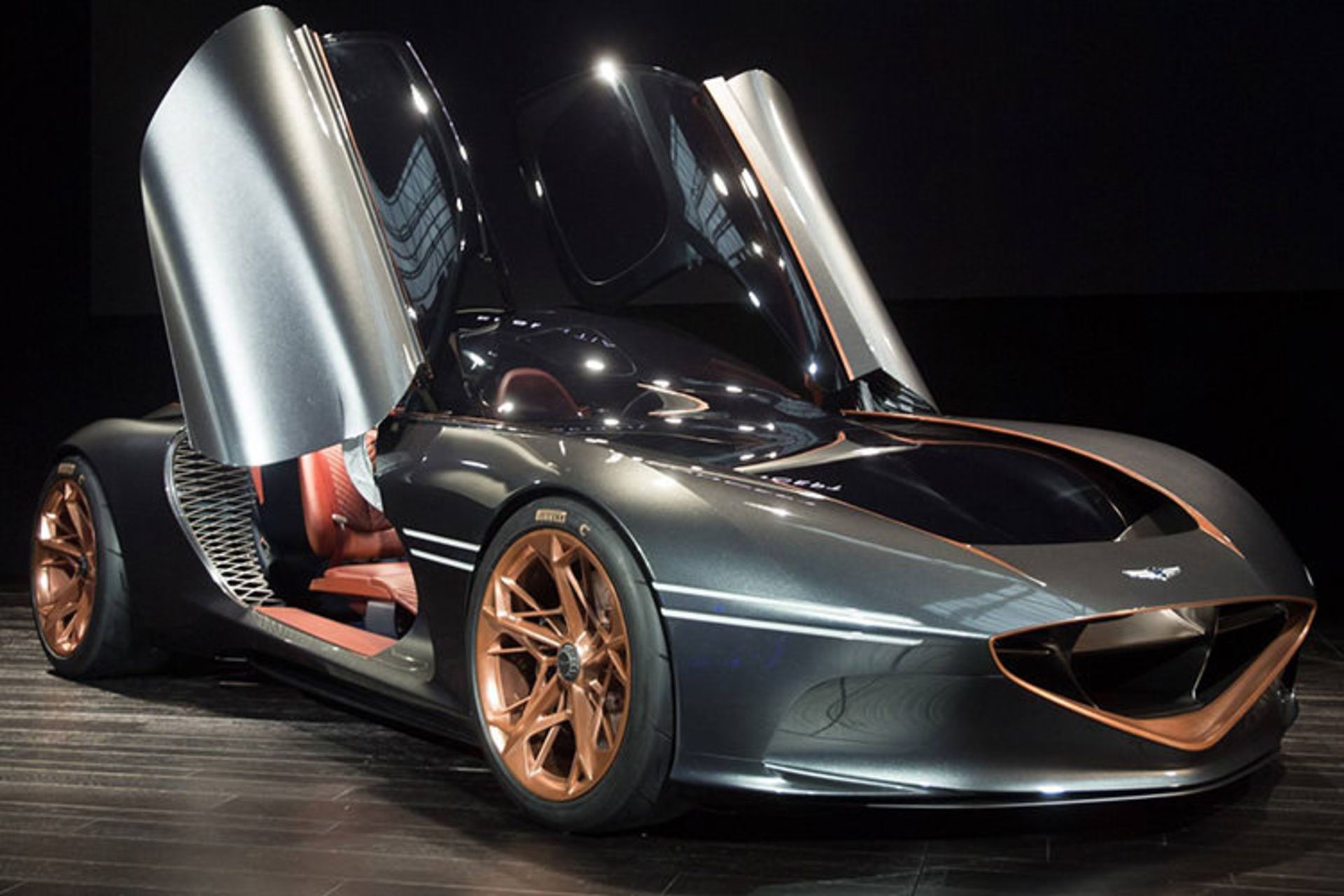 جنسیس اسنتیا