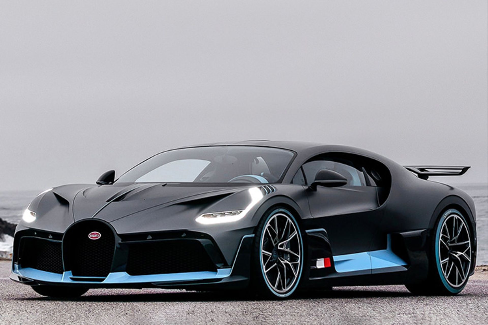 Bugatti Divo / بوگاتی دیوو