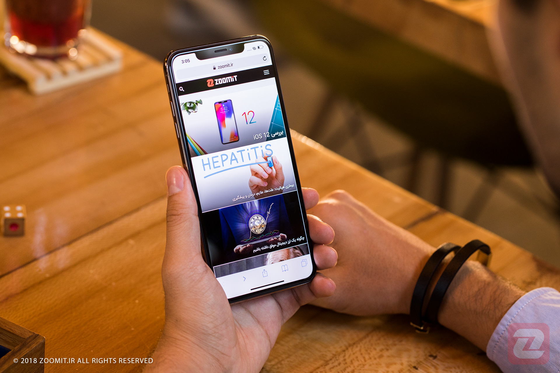 آیفون XS Max در مواردی با مشکل شارژ نشدن مواجه است - زومیت