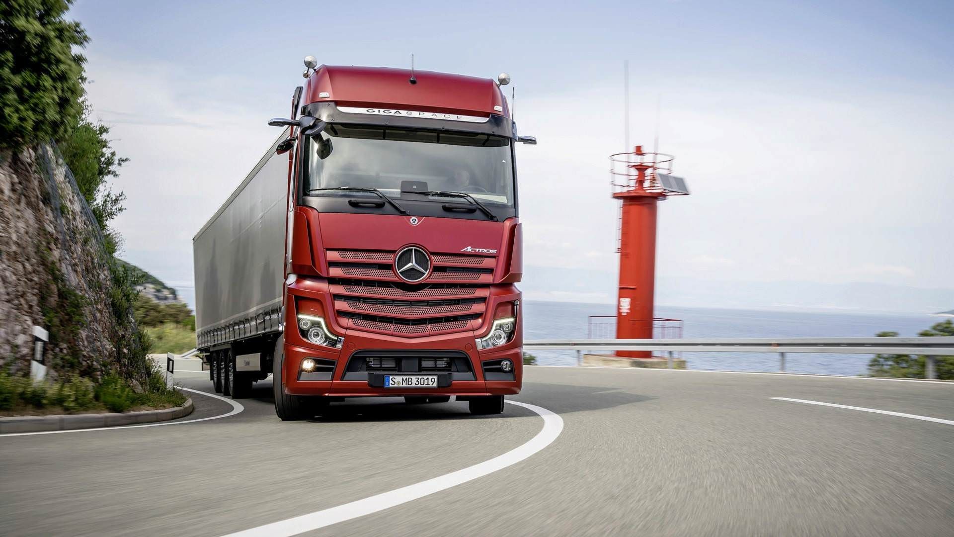 Mercedes Actros truck / کامیون مرسدس بنز آکتروس