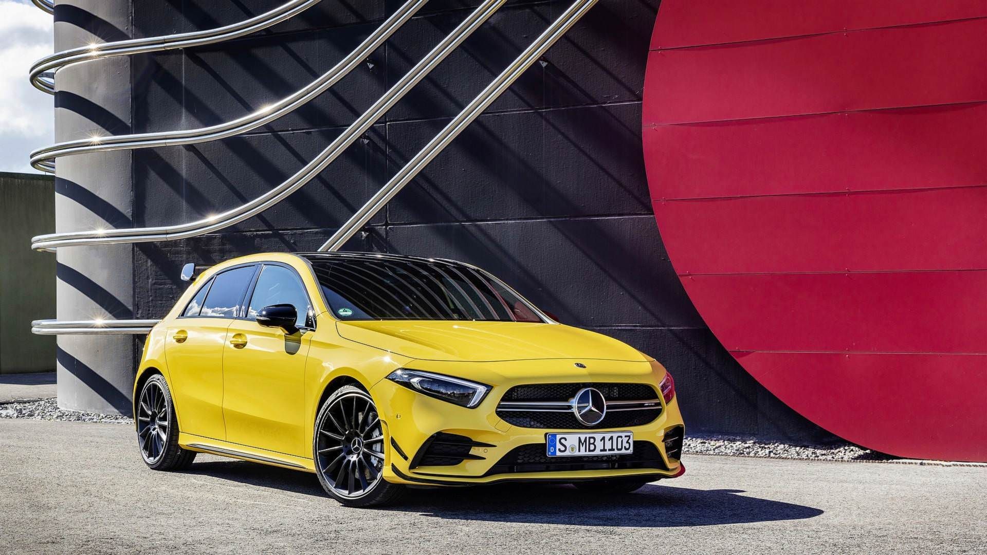 Mercedes-AMG A35 4MATIC / هاچ‌بک مرسدس AMG A35 4MATIC