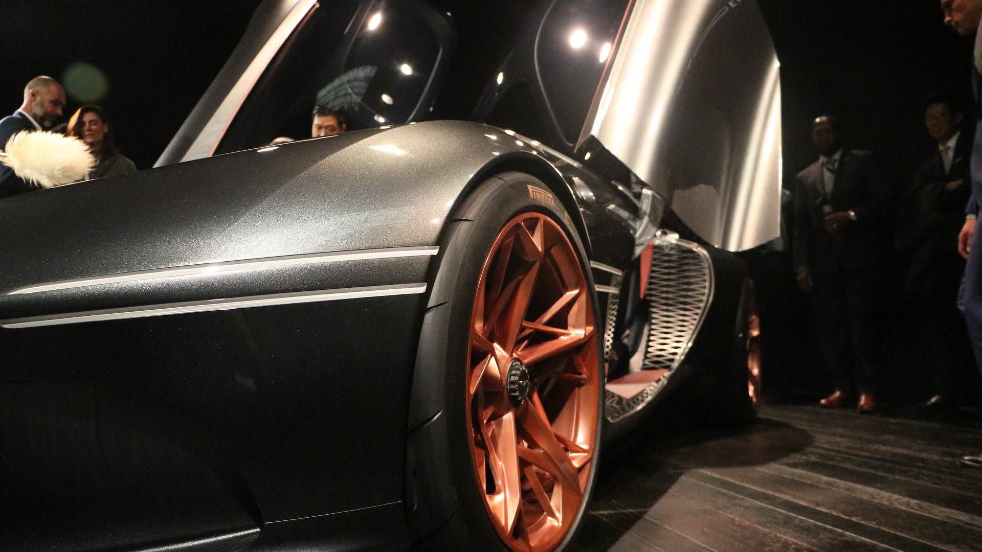 جنسیس اسنتیا