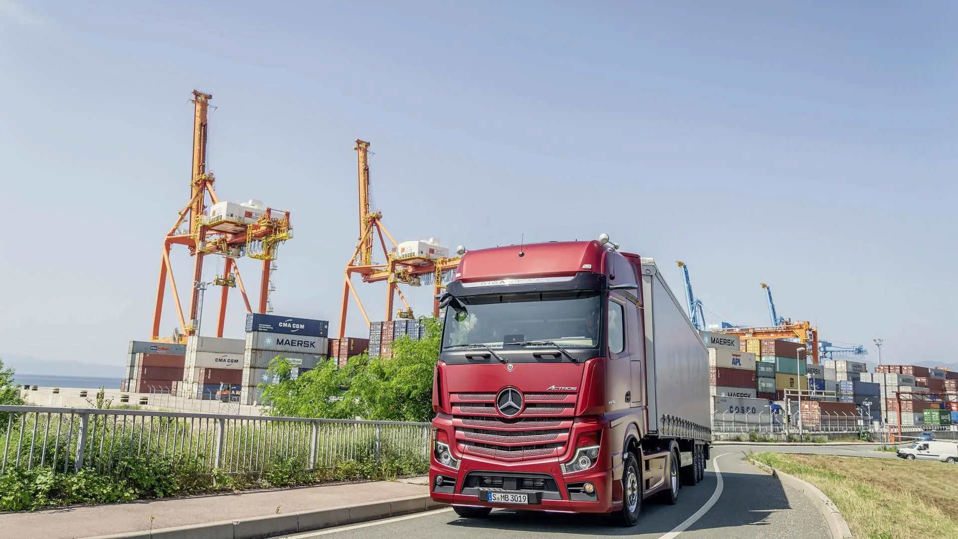 Mercedes Actros truck / کامیون مرسدس بنز آکتروس