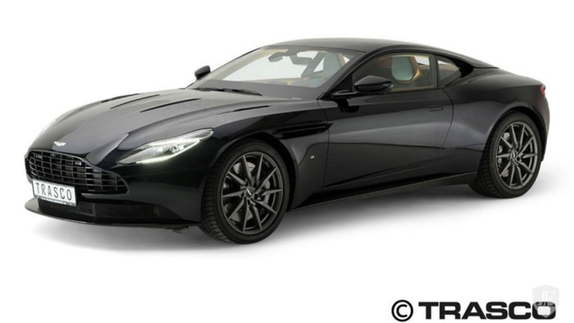 استون مارتین DB 11