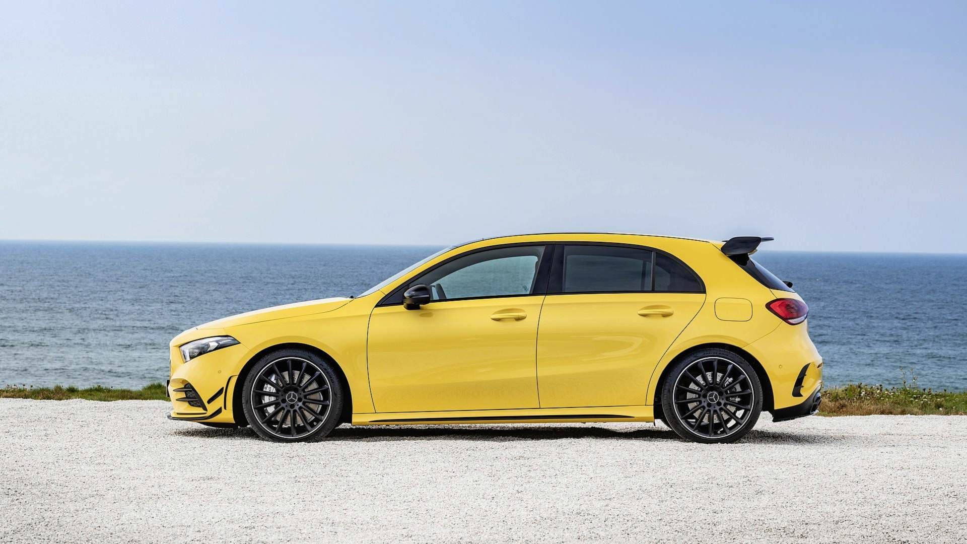 Mercedes-AMG A35 4MATIC / هاچ‌بک مرسدس AMG A35 4MATIC