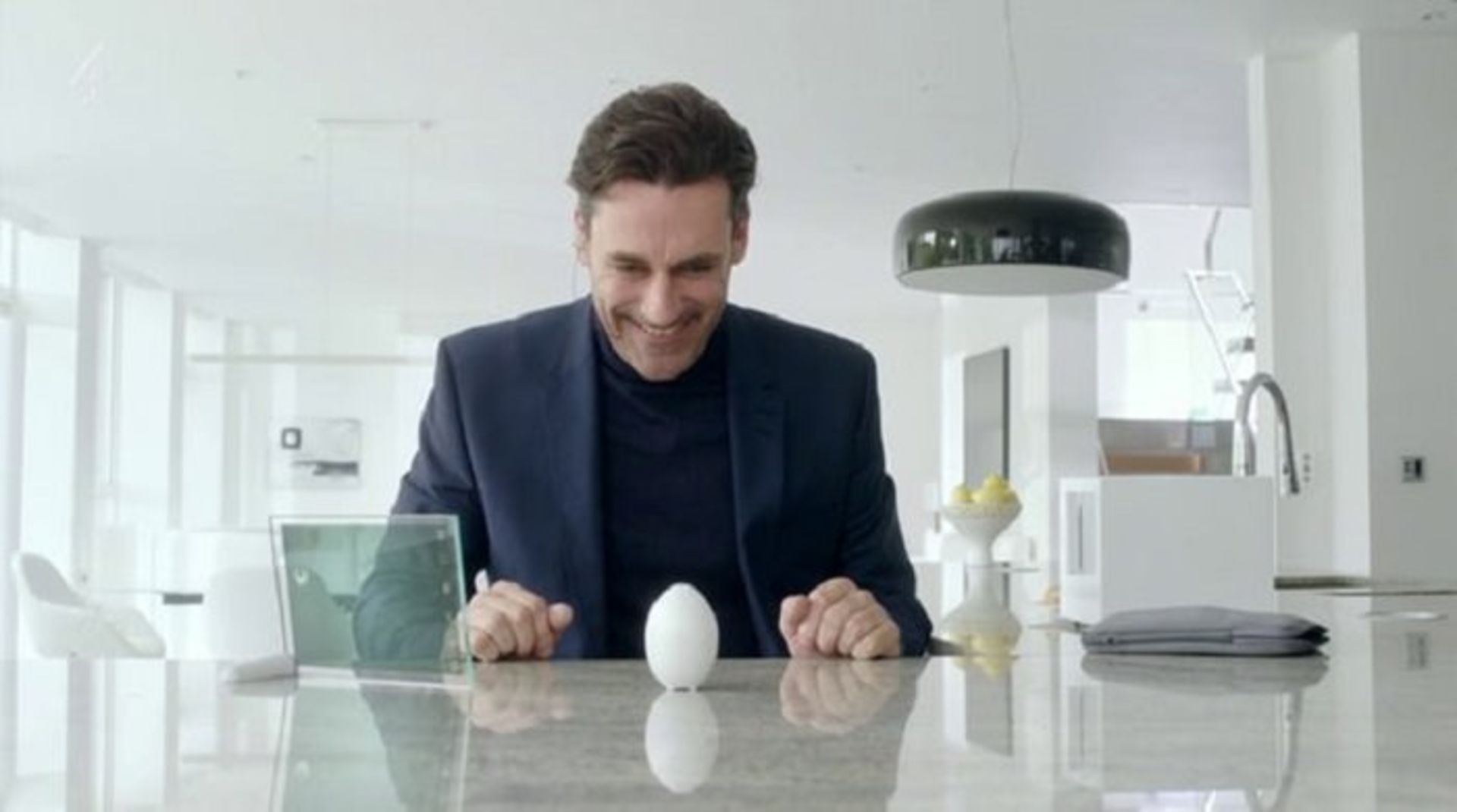 black mirror / آینه سیاه