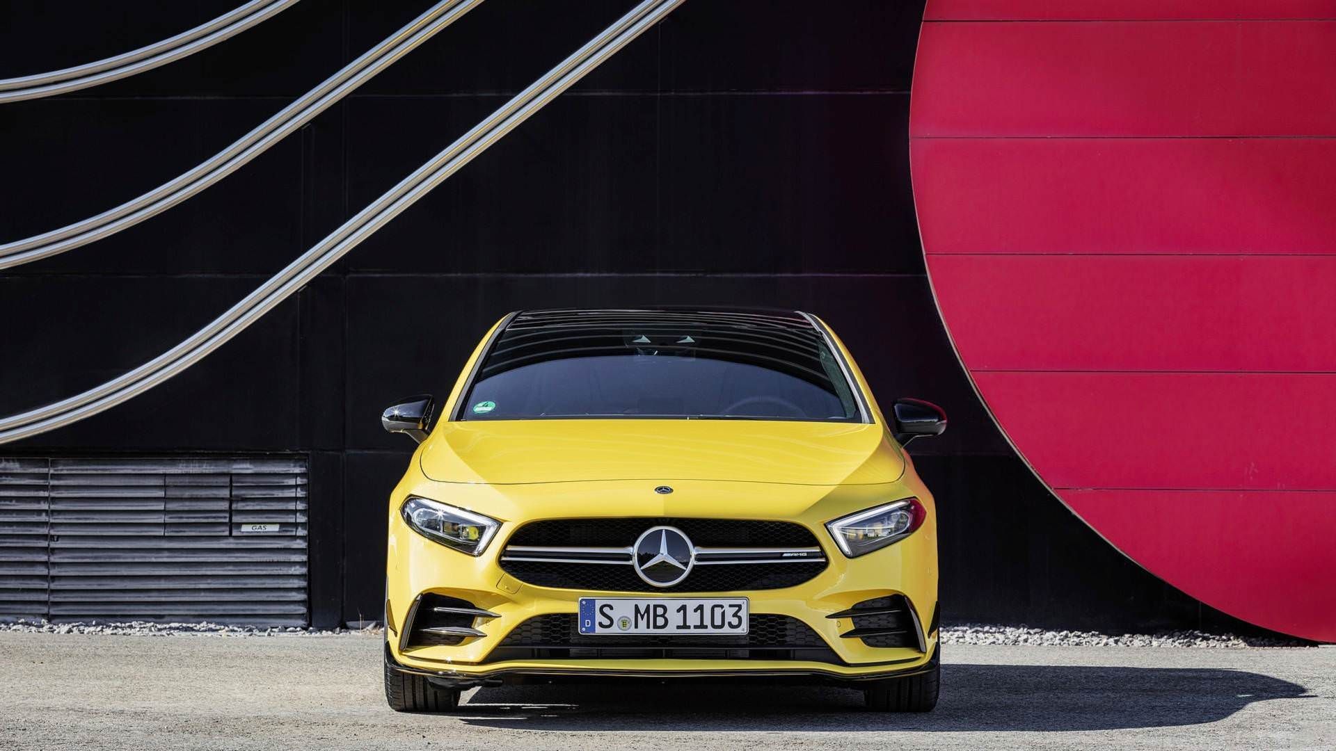 Mercedes-AMG A35 4MATIC / هاچ‌بک مرسدس AMG A35 4MATIC