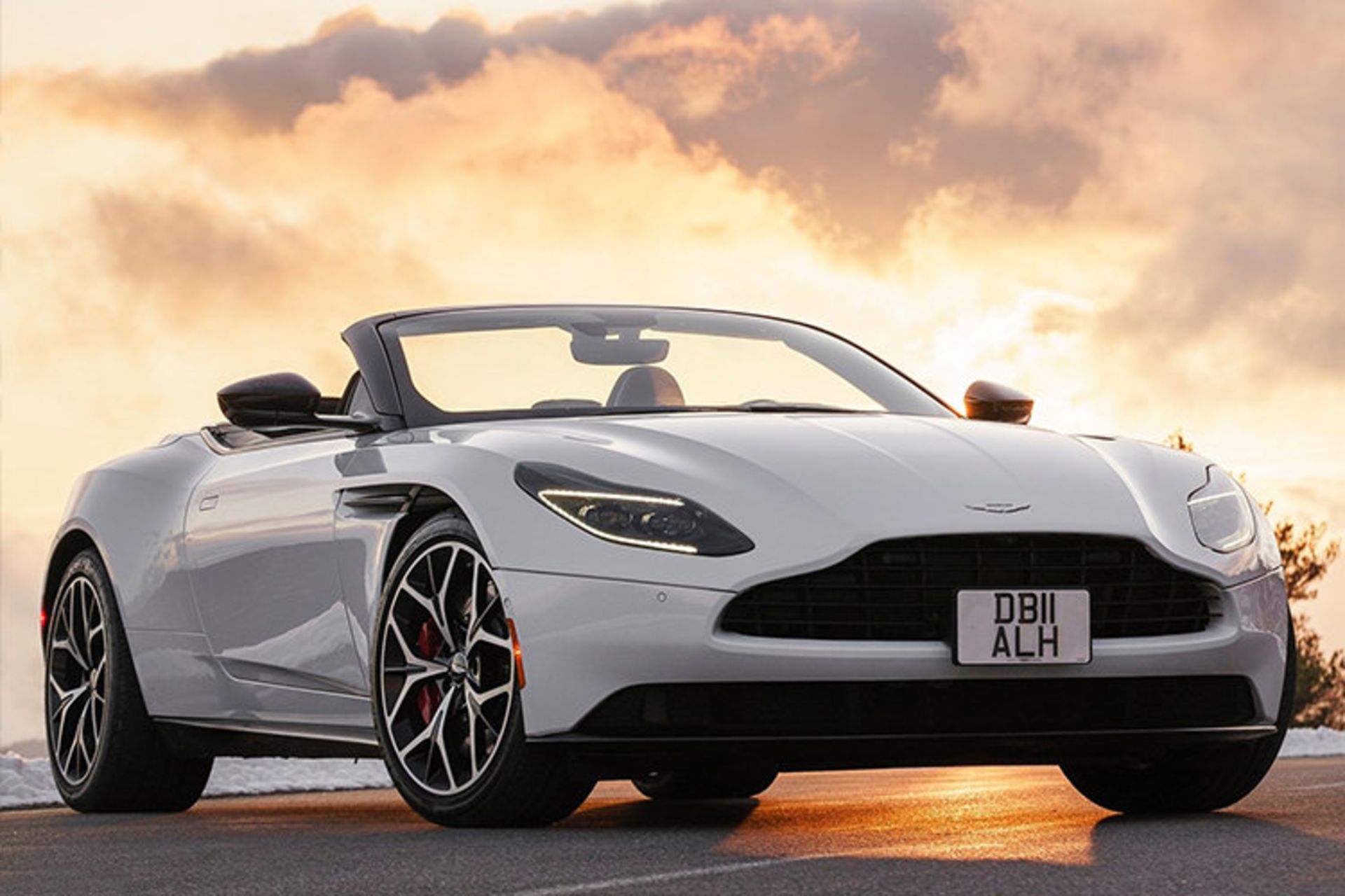 Aston Martin DB11 Volante