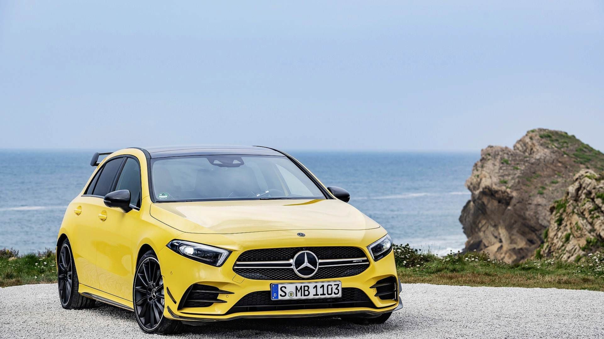 Mercedes-AMG A35 4MATIC / هاچ‌بک مرسدس AMG A35 4MATIC