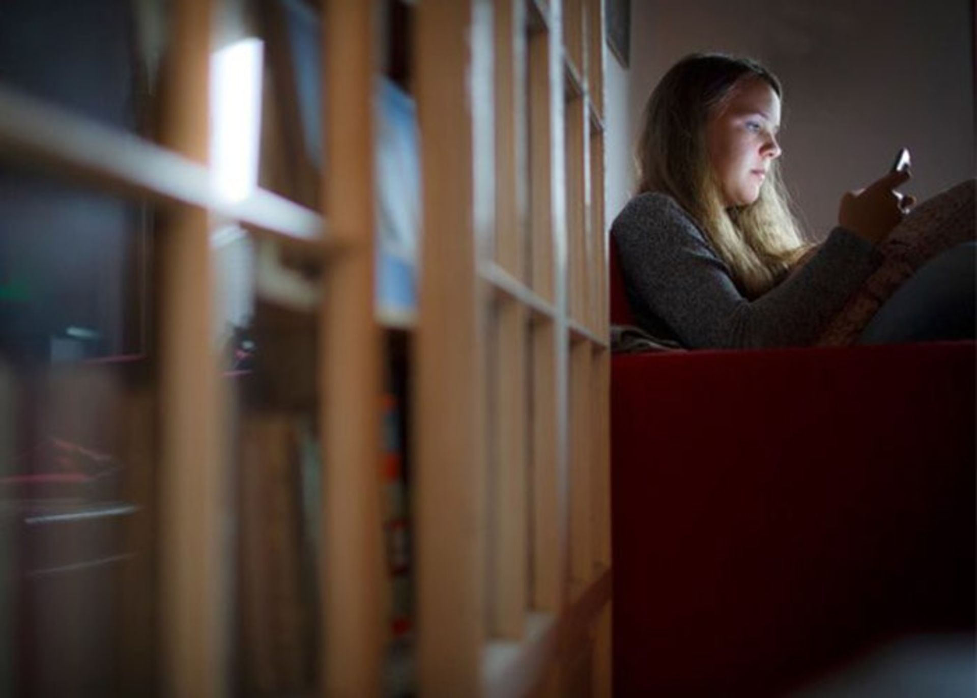 استفاده نوجوانان از صفحات نمایش