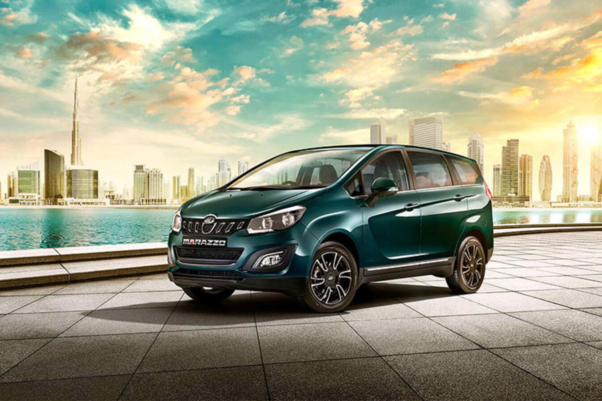 Mahindra Marazzo MPV / ون ماهیندرا 