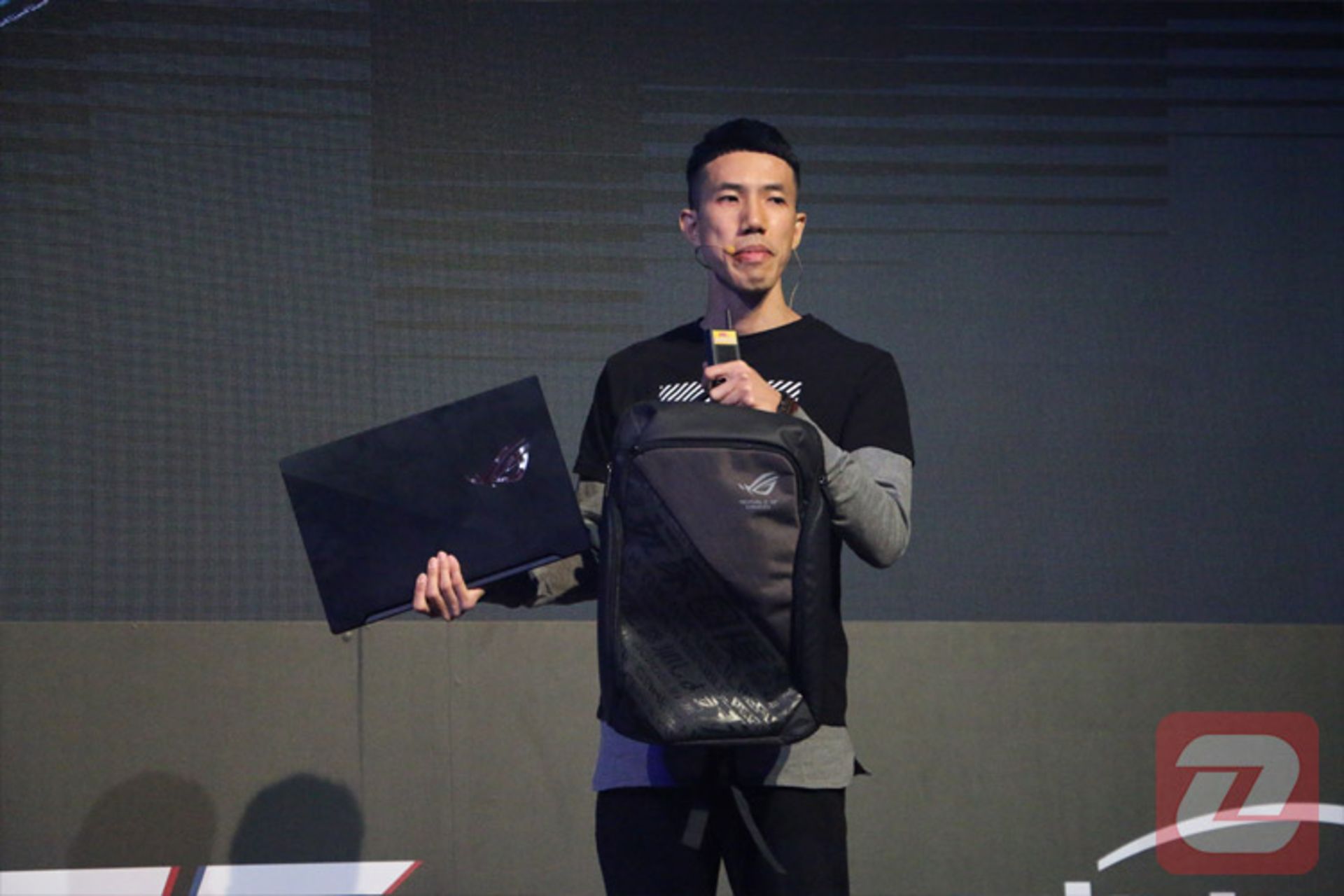 مراسم رونمایی محصولات ایسوس