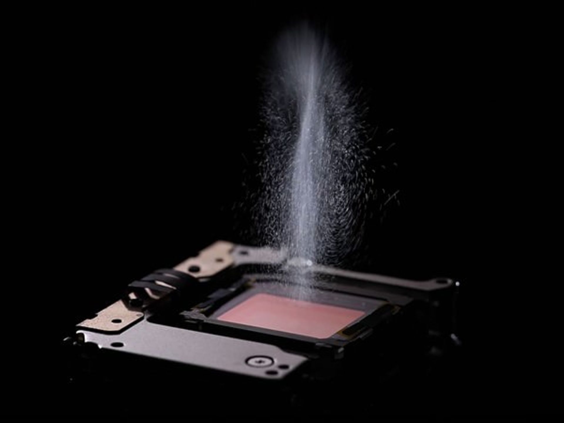 دوربین المپوس OM-D E-M1X