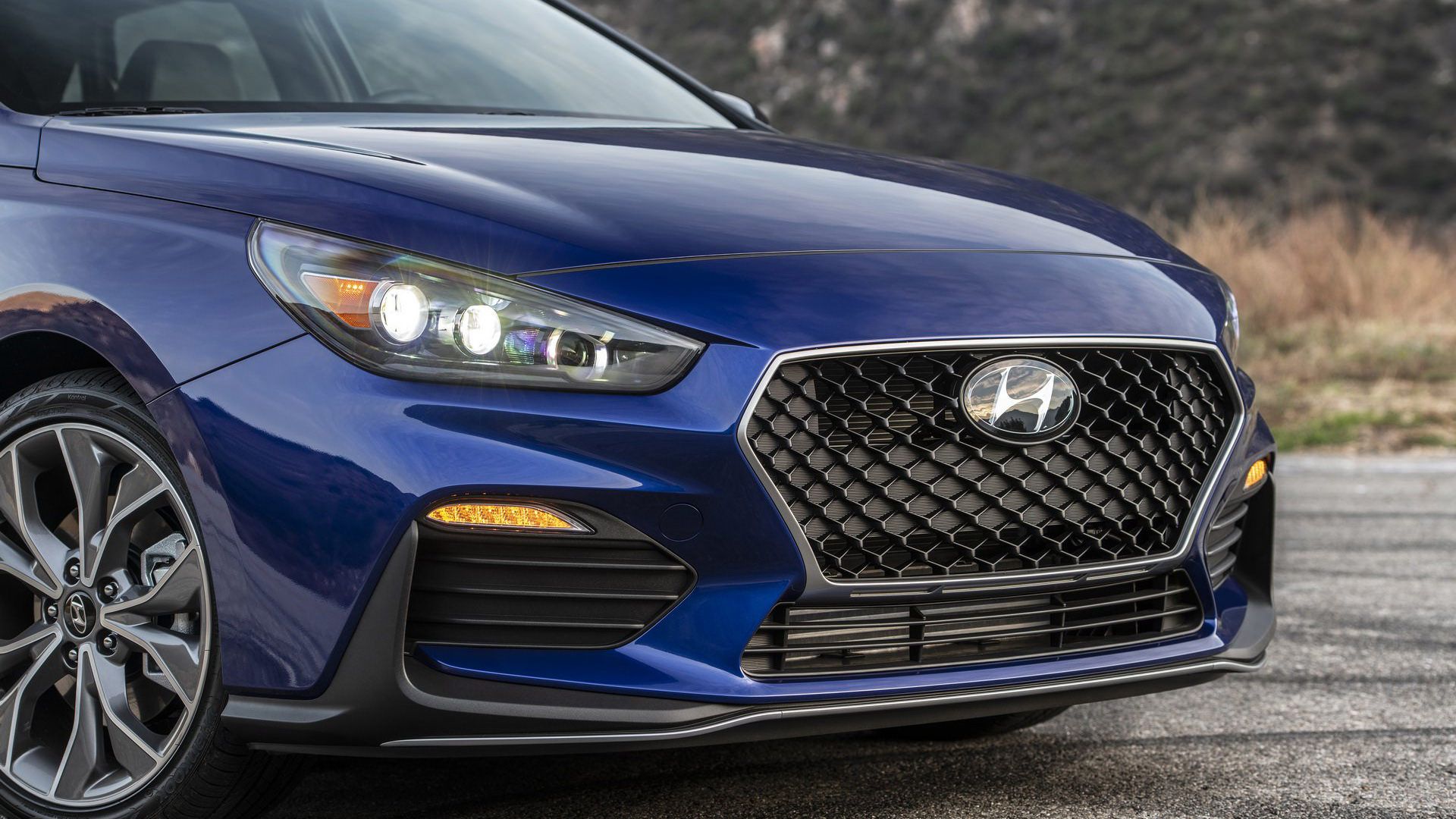 Hyundai Elantra GT N Line / هیوندای النترا جی تی