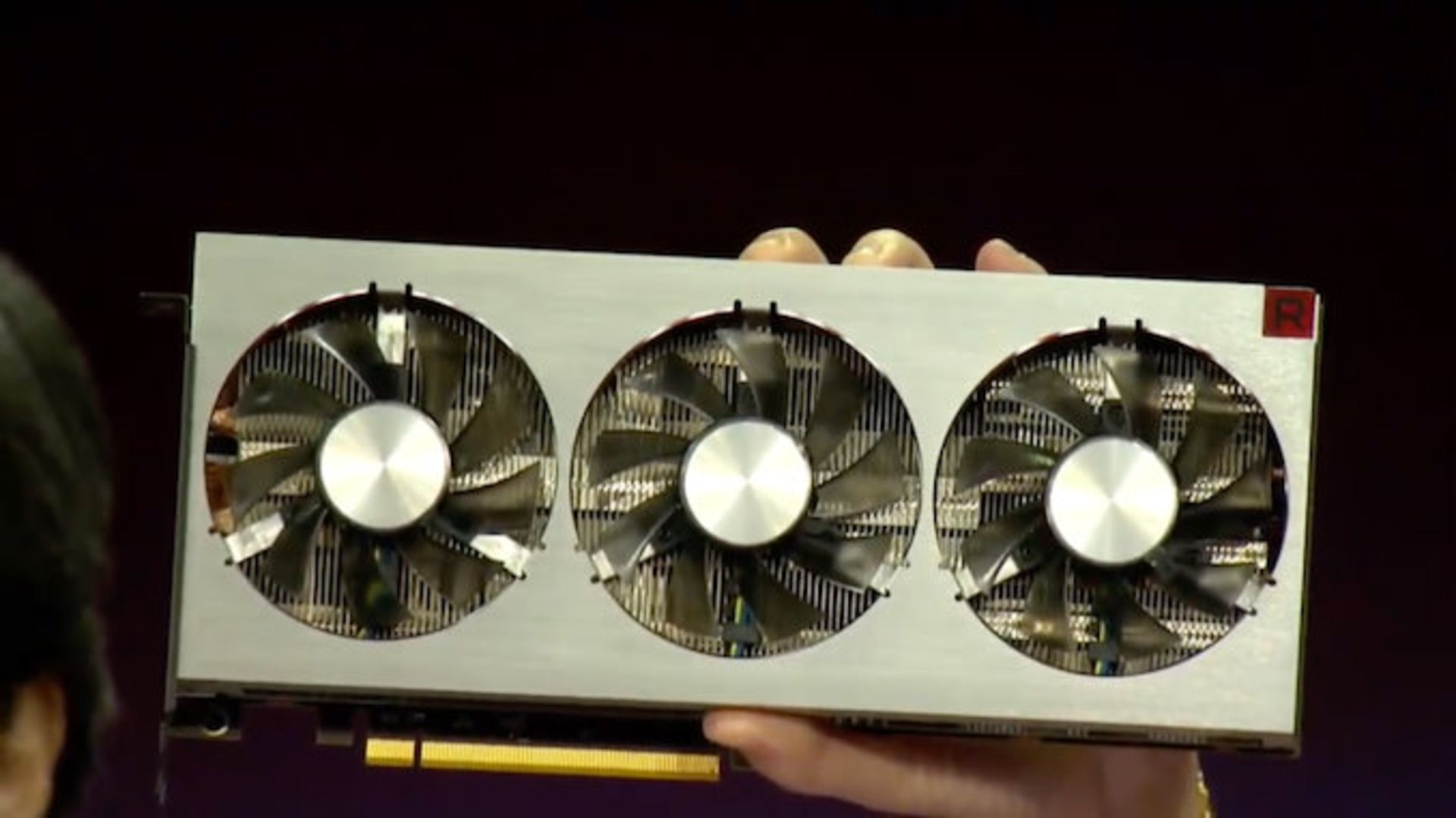 کارت گرافیک رادئون 7 وگا -AMD Radeon VII Vega 