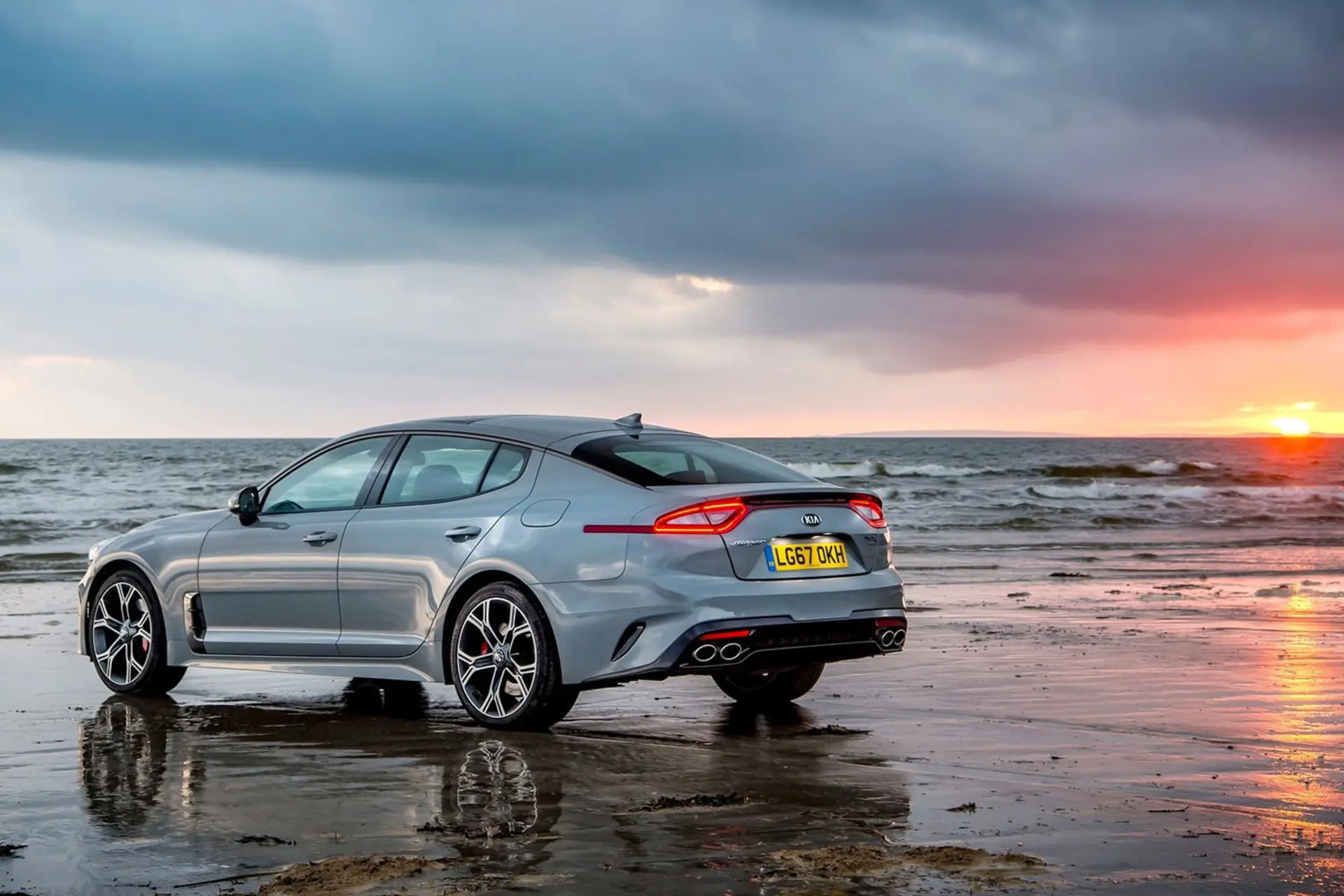 کیا استینگر / Kia Stinger