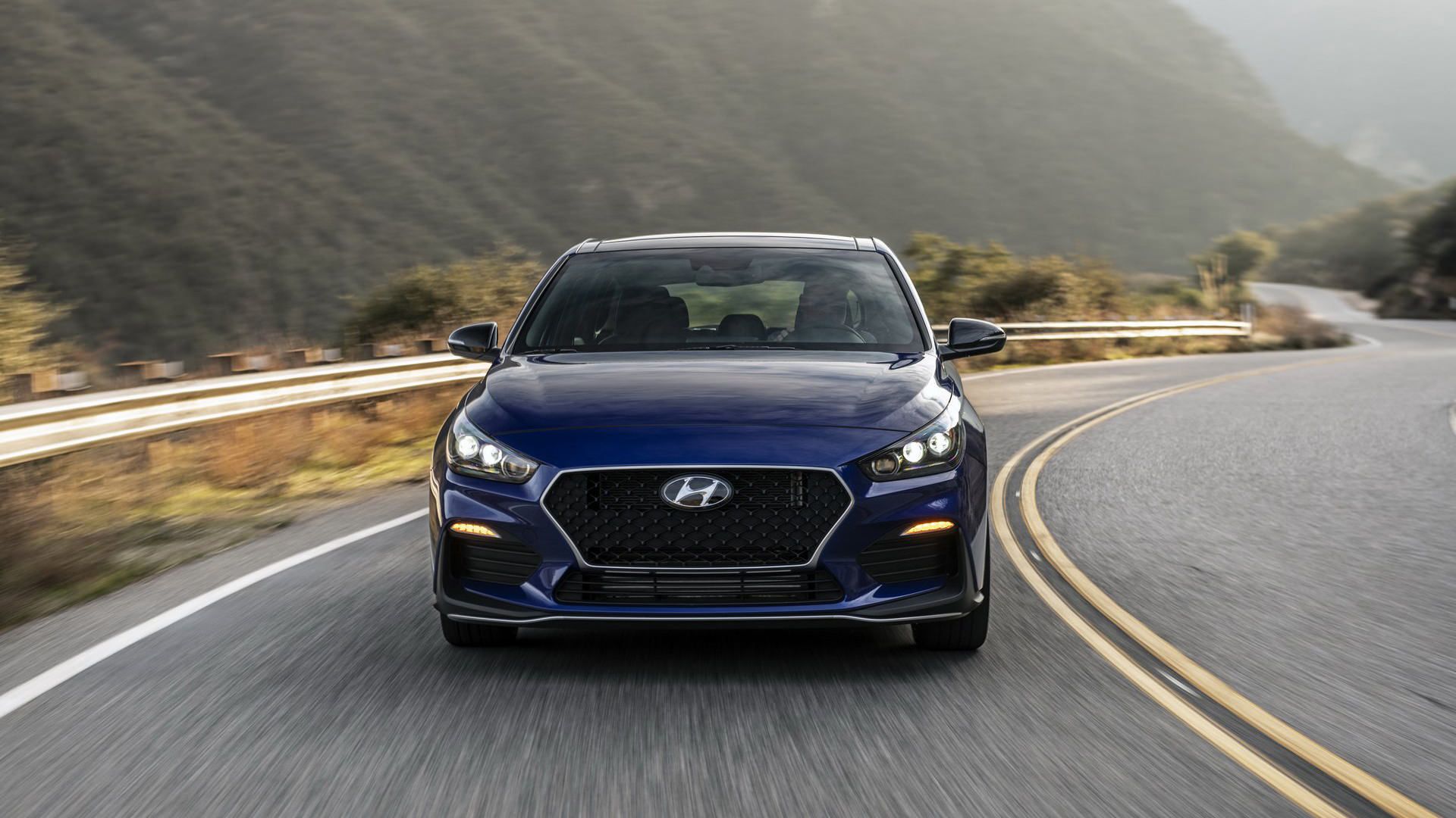 Hyundai Elantra GT N Line / هیوندای النترا جی تی