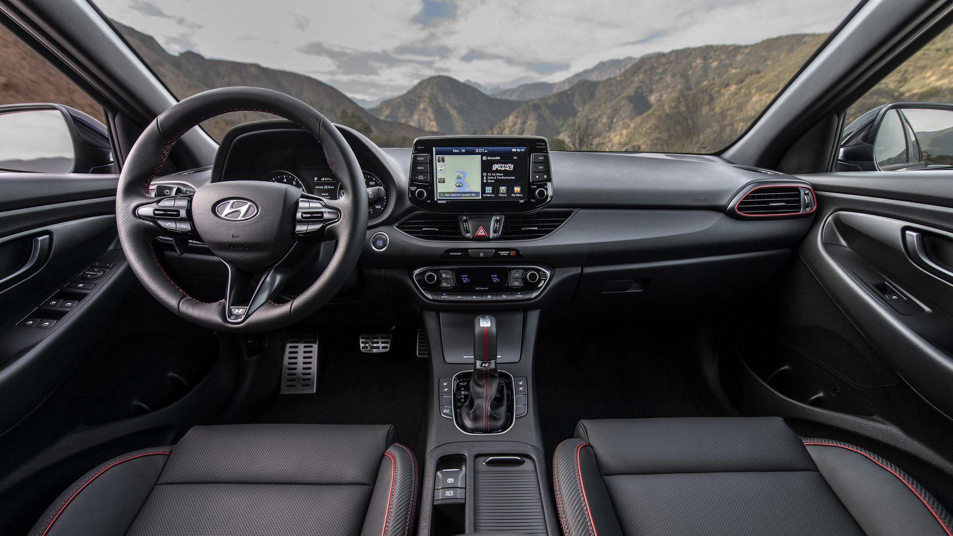 Hyundai Elantra GT N Line / هیوندای النترا جی تی