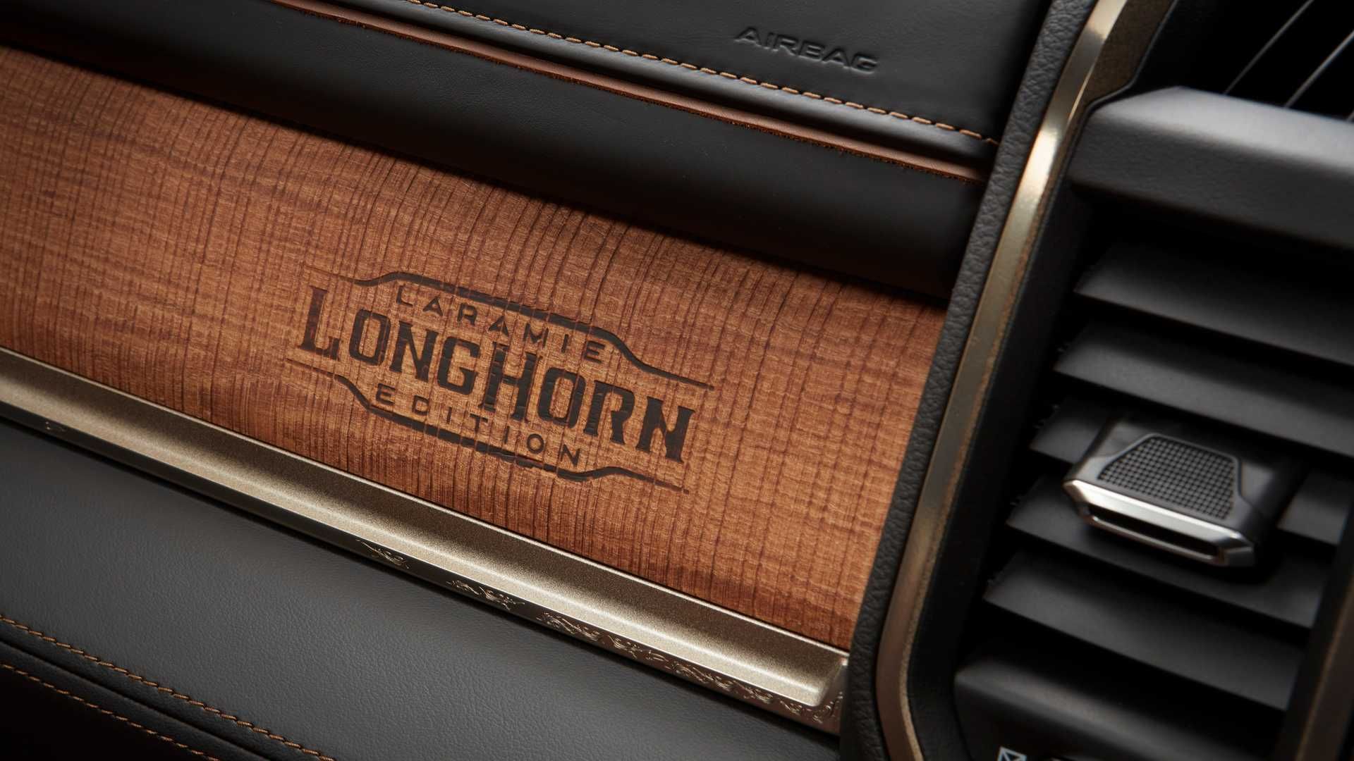 2019 Ram HD Laramie Longhorn / وانت پیکاپ رم لارامی لانگ هورن