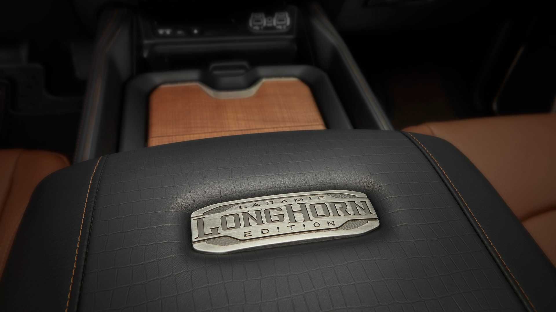 2019 Ram HD Laramie Longhorn / وانت پیکاپ رم لارامی لانگ هورن