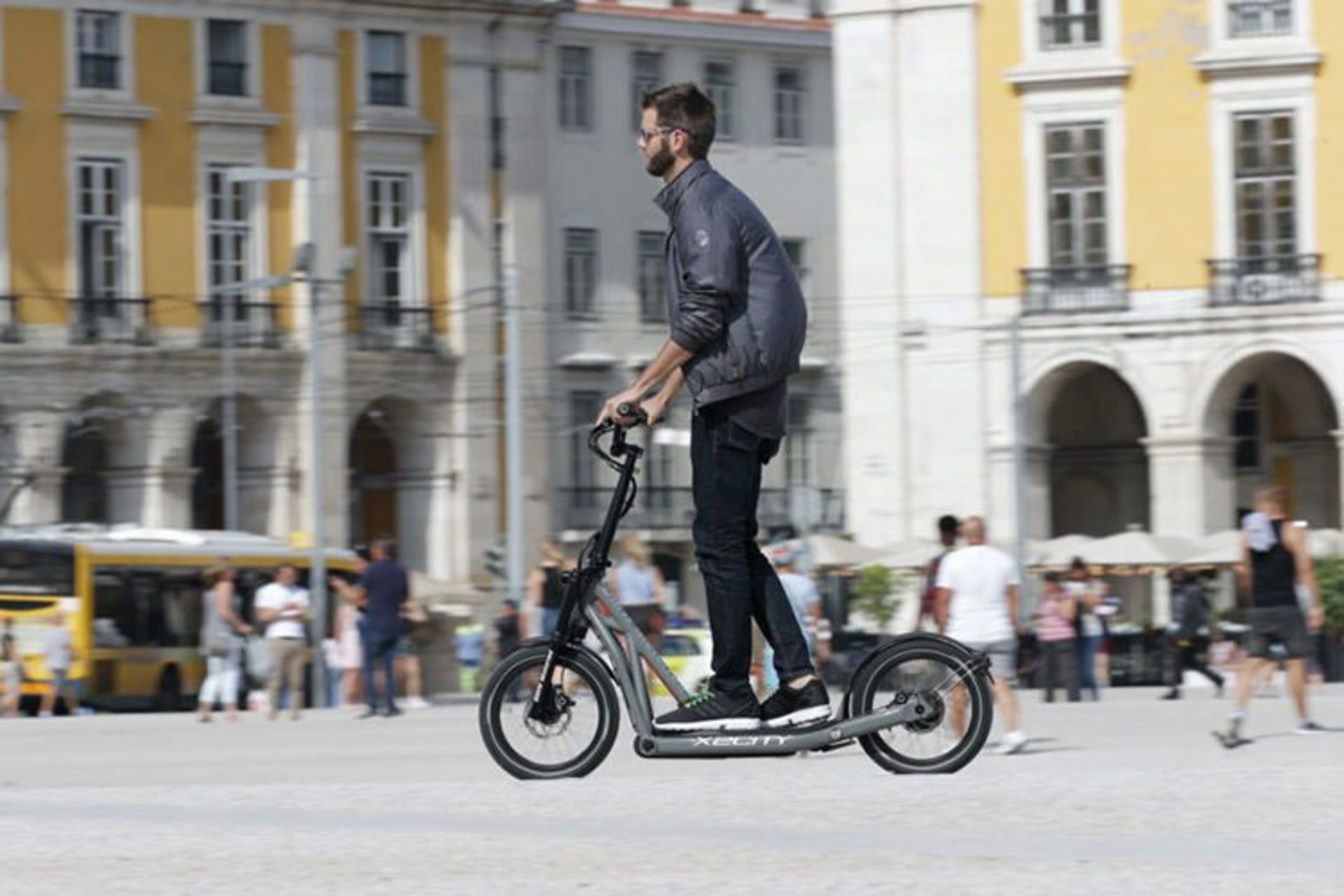 BMW electric scooter X2City / بی ام و اسکوتر برقی