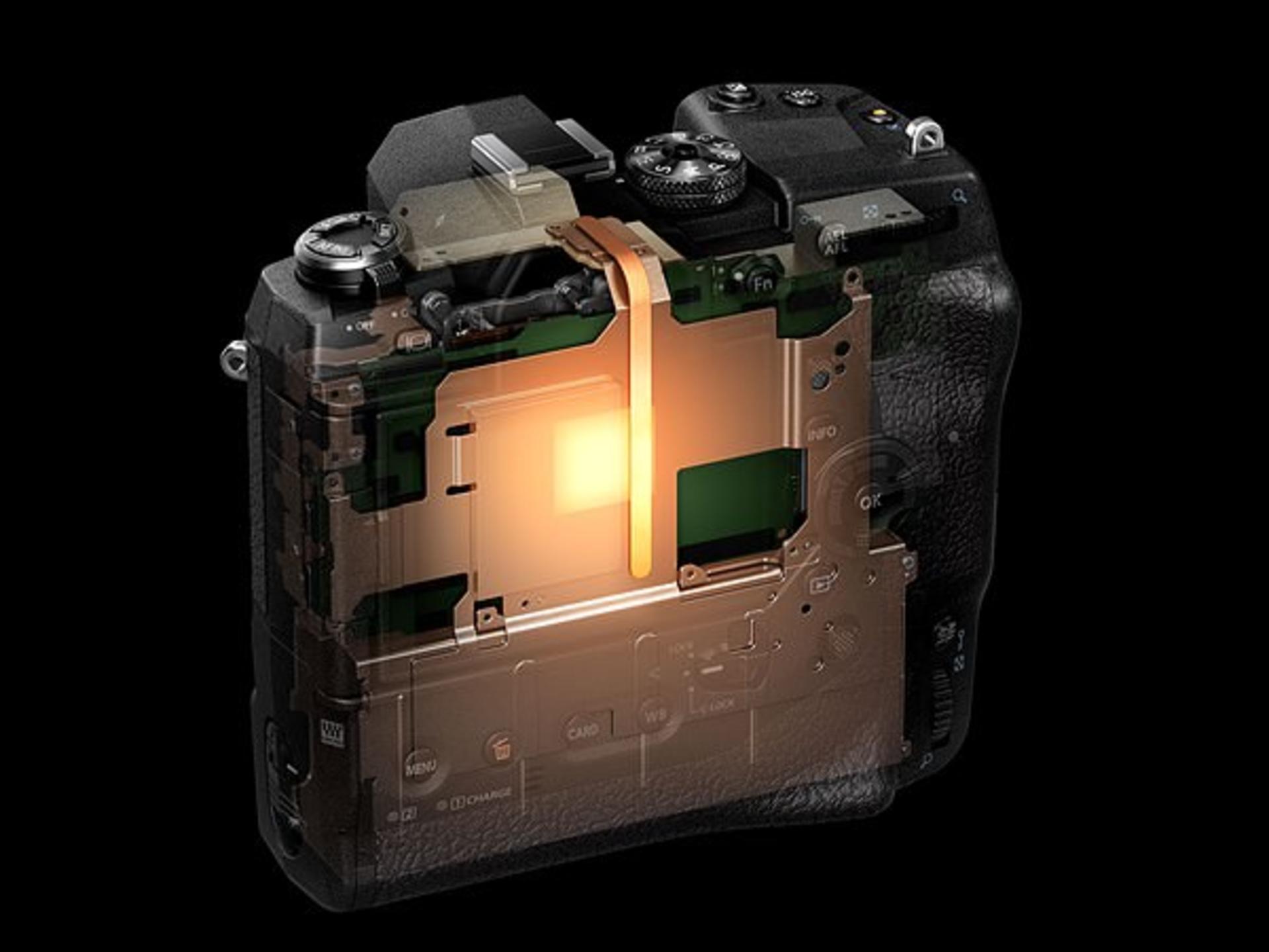دوربین المپوس OM-D E-M1X