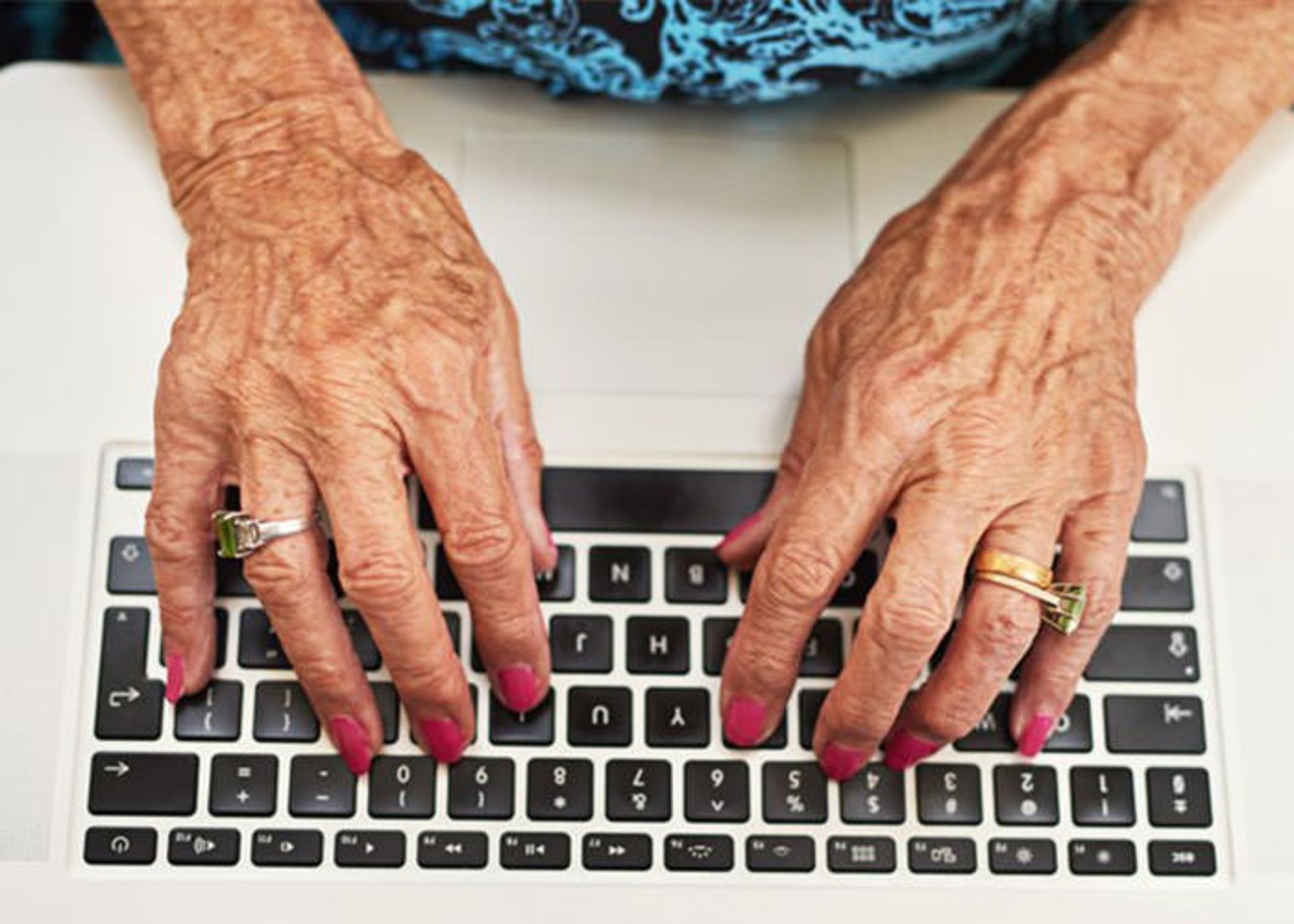 اخبار جعلی در فیسبوک