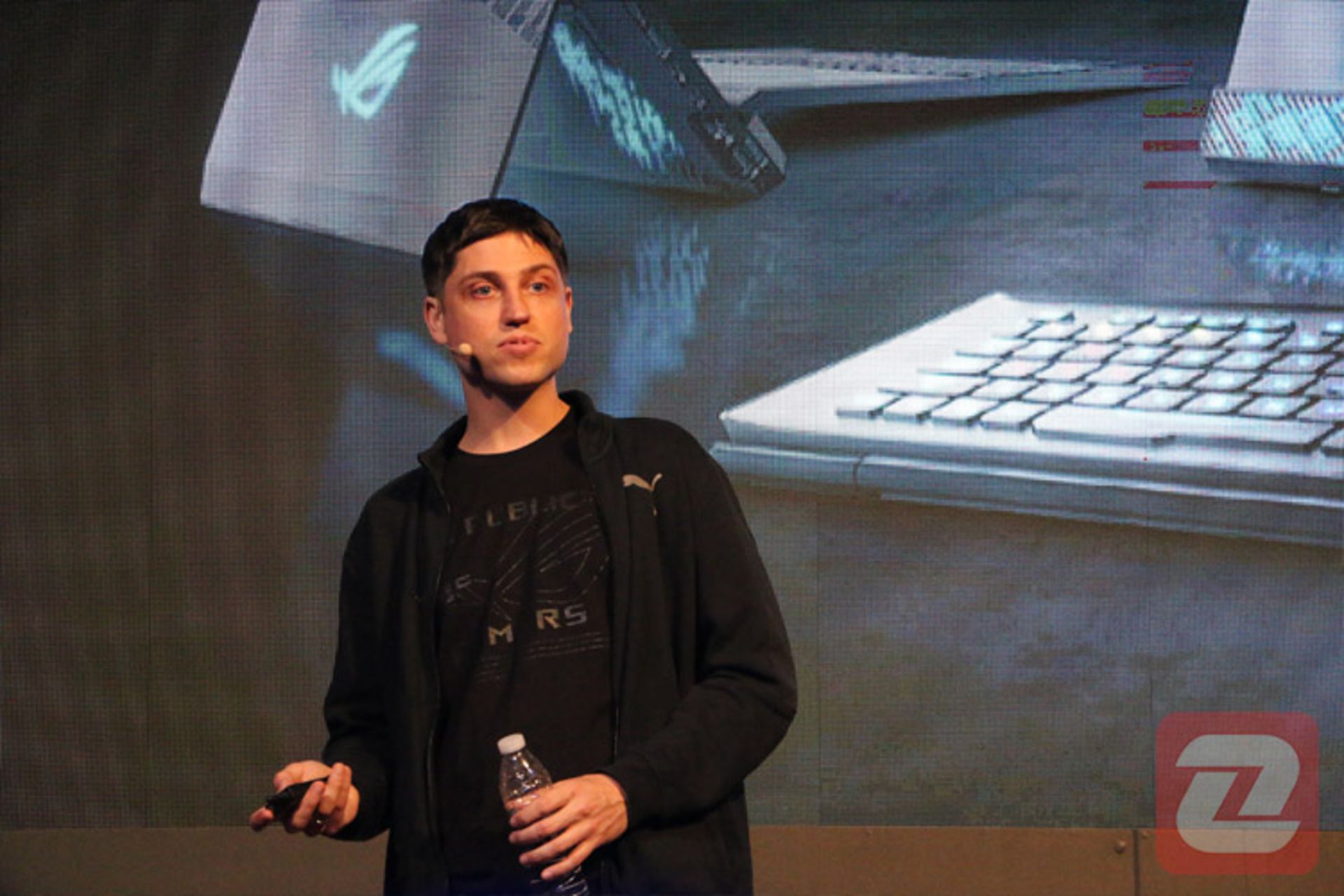 مراسم رونمایی محصولات ایسوس