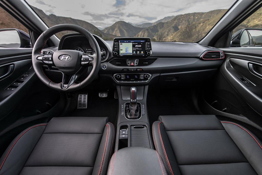 Hyundai Elantra GT N Line / هیوندای النترا جی تی
