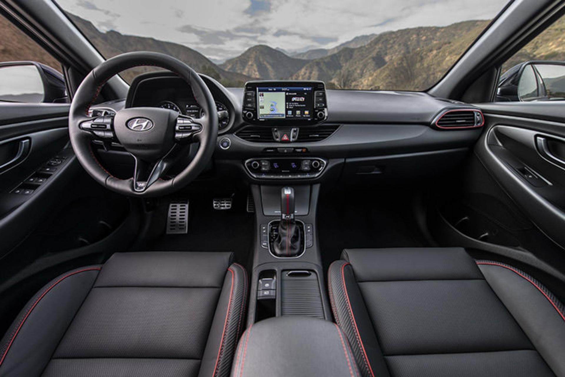 Hyundai Elantra GT N Line / هیوندای النترا جی تی