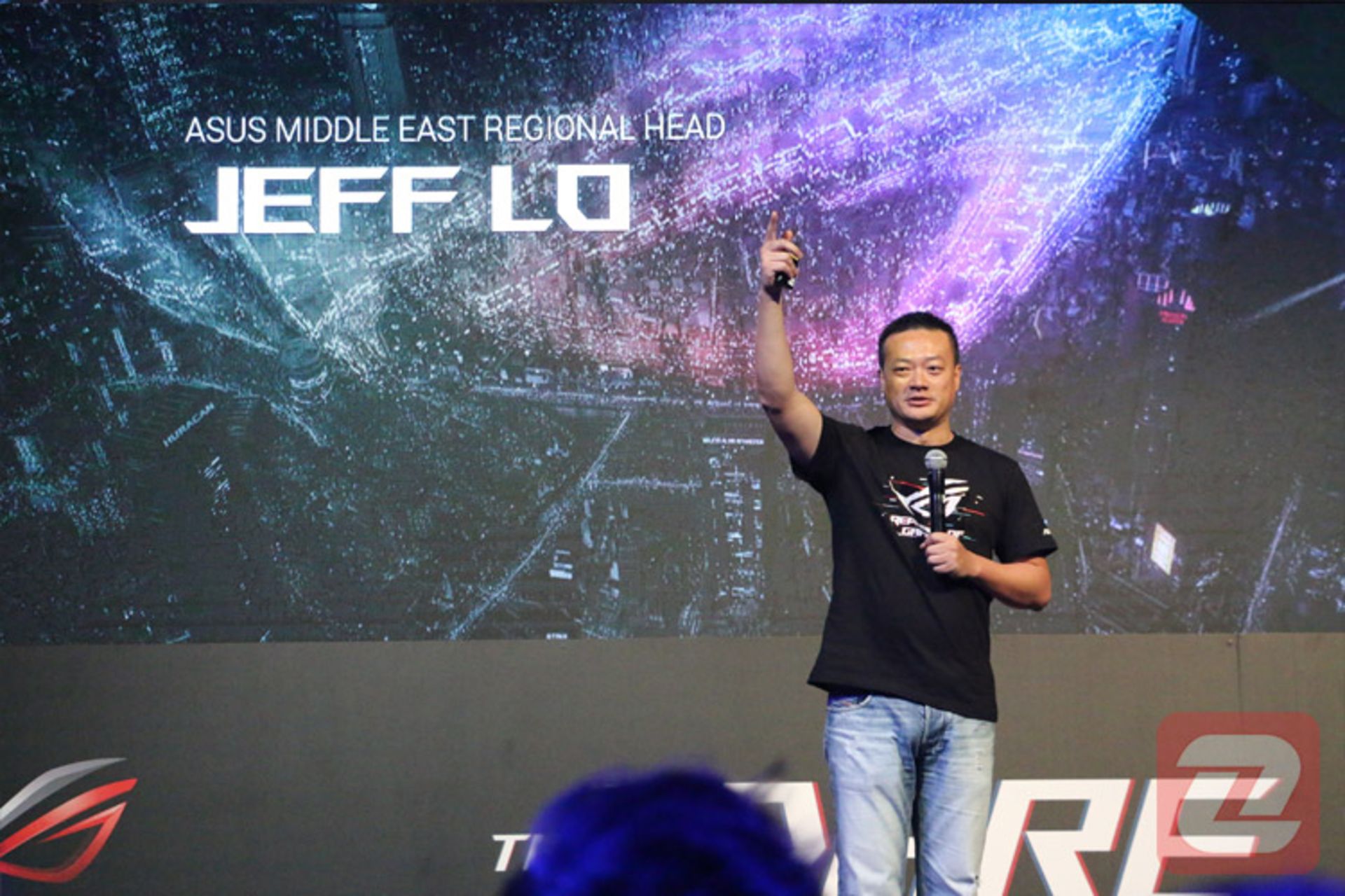 مراسم رونمایی محصولات ایسوس