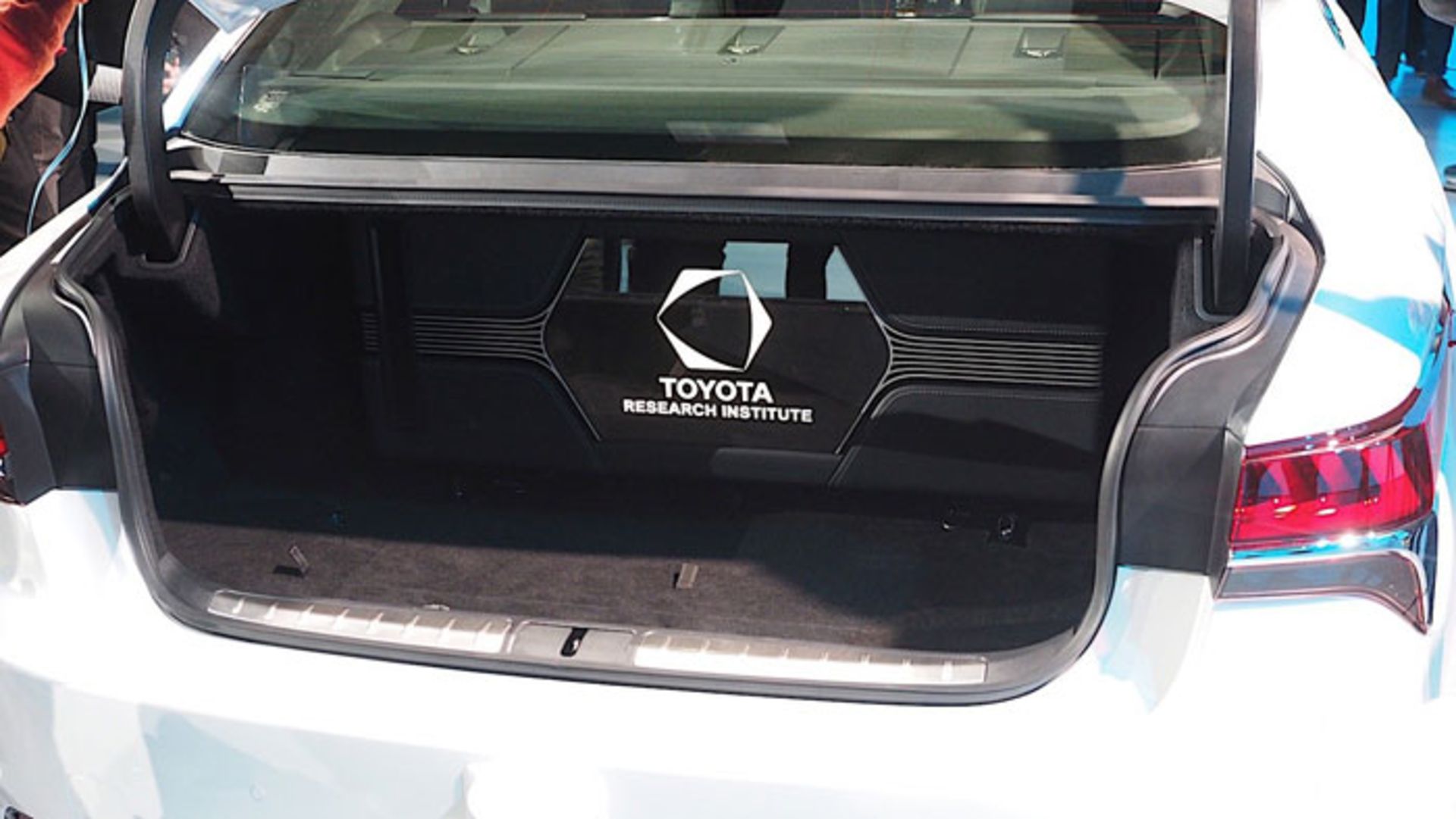 تویوتا Toyota LS500h / LS500h 