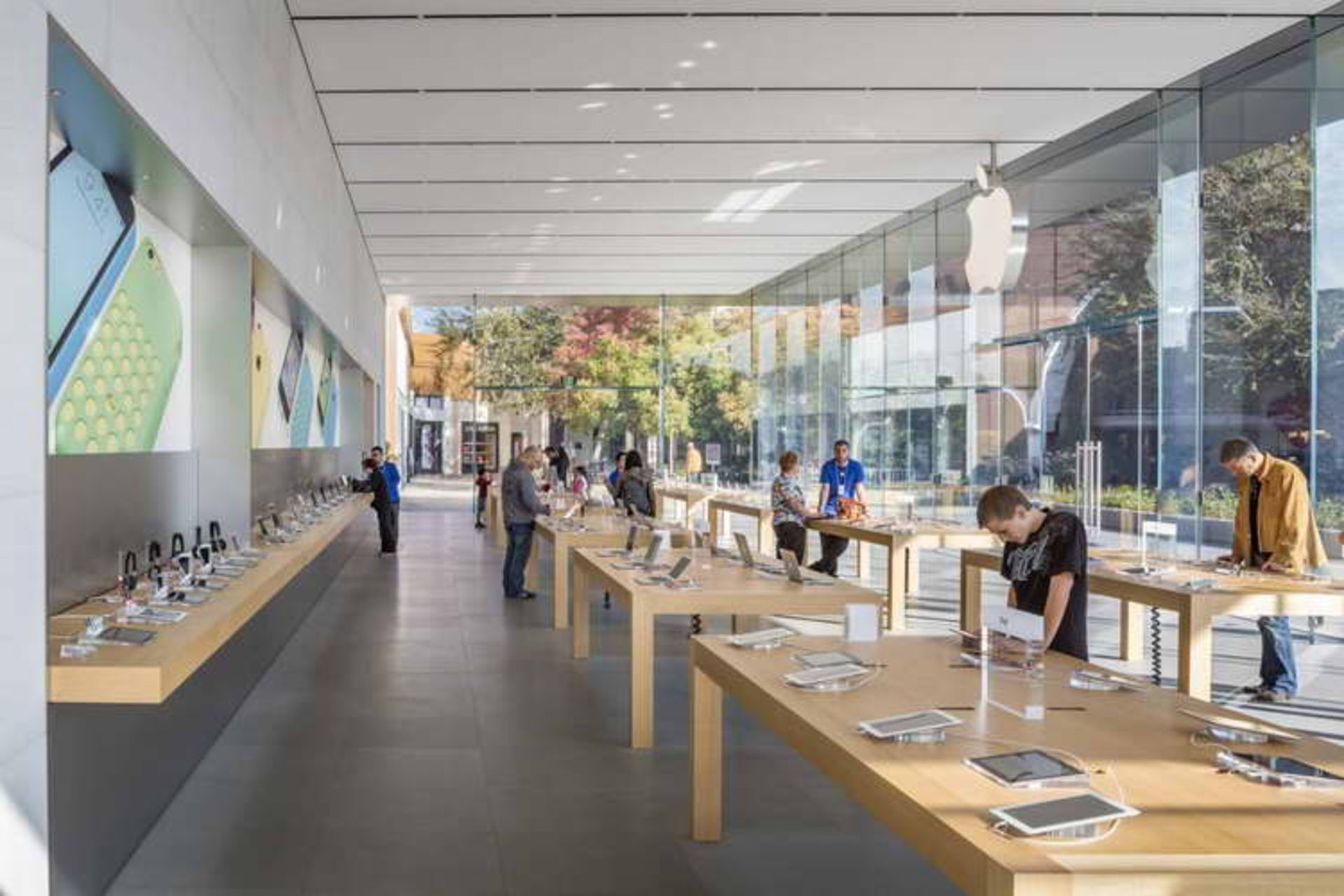  Apple Store