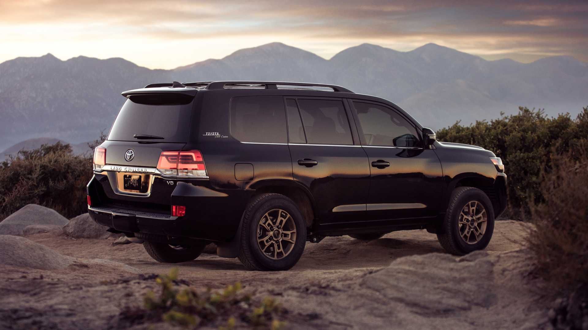 2020 Toyota Land Cruiser / تویوتا لندکروزر