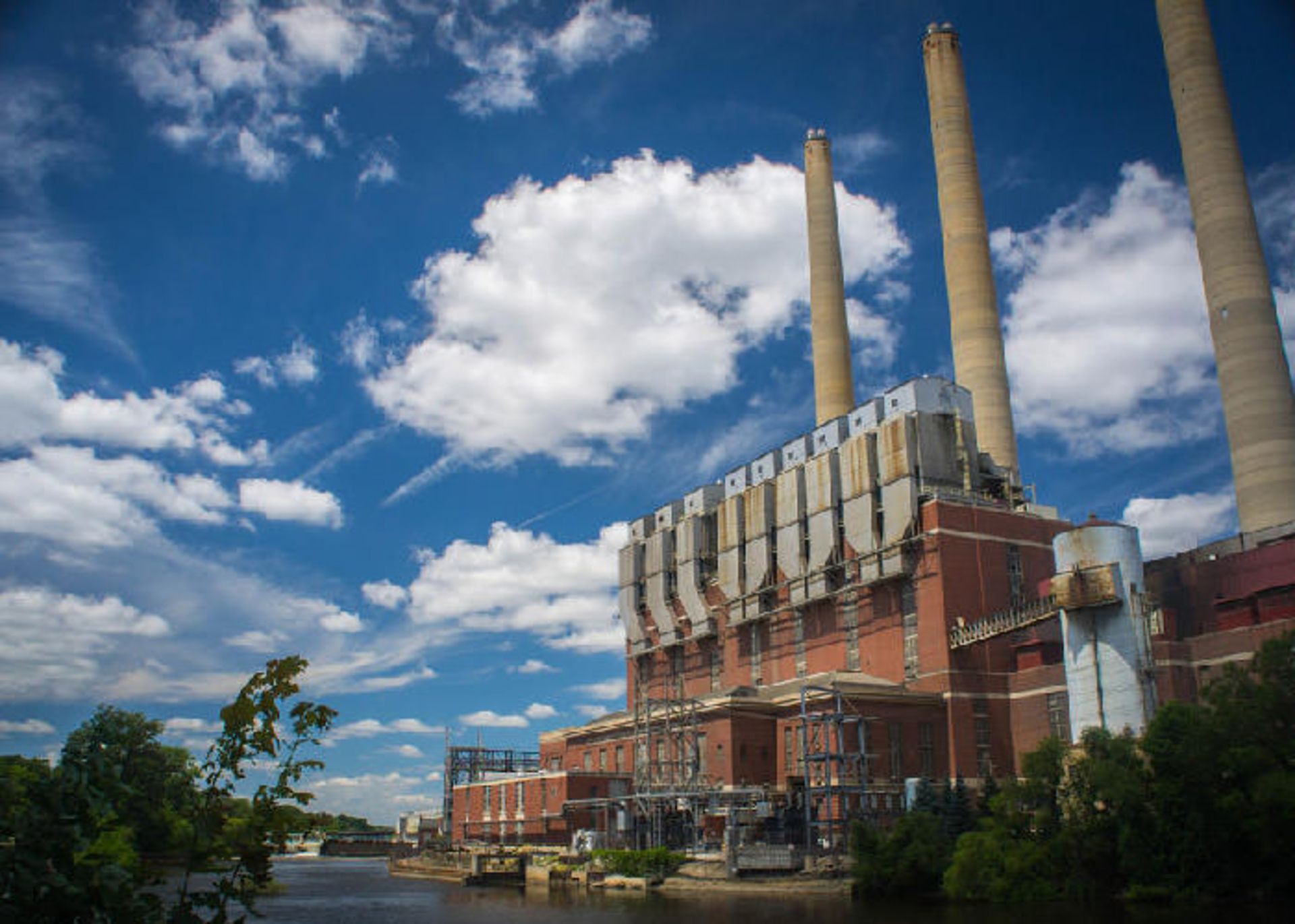 نیروگاه زغال سنگ/ coal plant