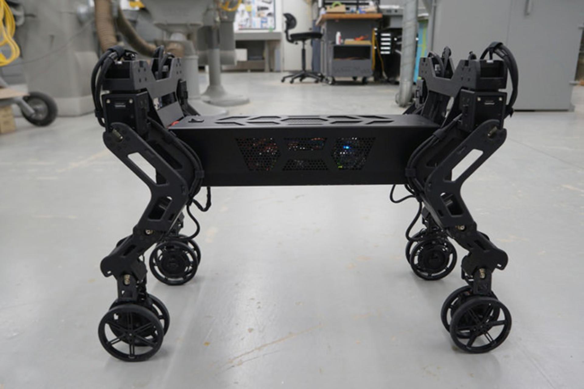 Hyundai Elevate robotic car / هیوندای رباتیک