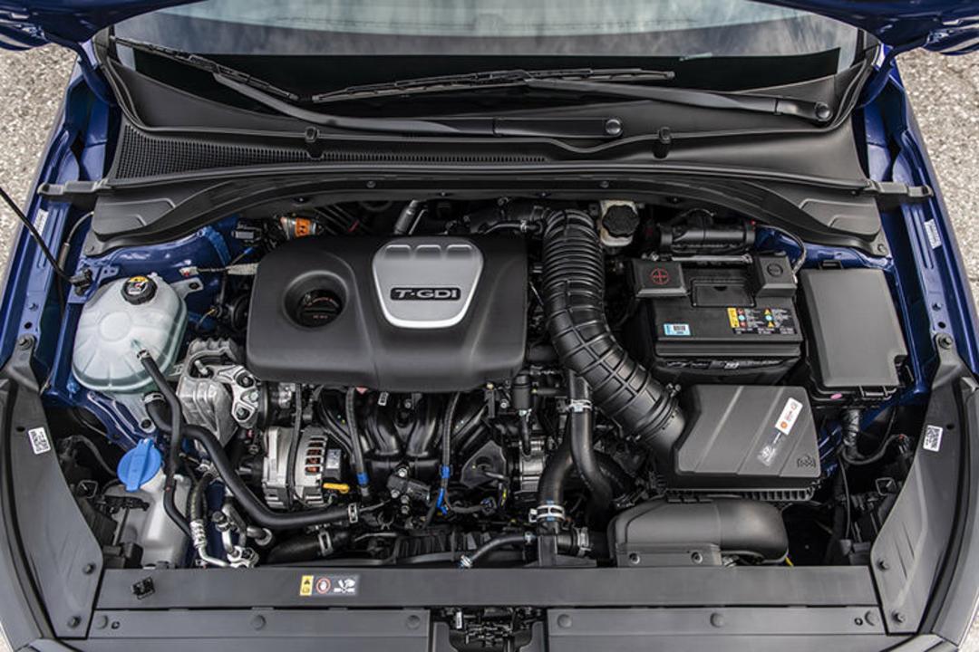 Hyundai Elantra GT N Line / هیوندای النترا جی تی
