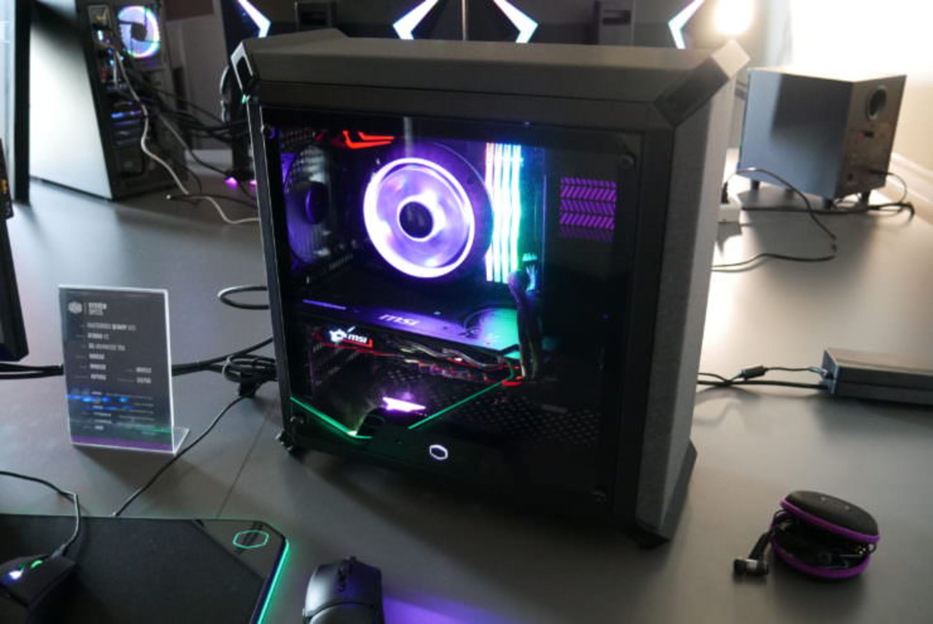 MasterBox NR400 و NR600
