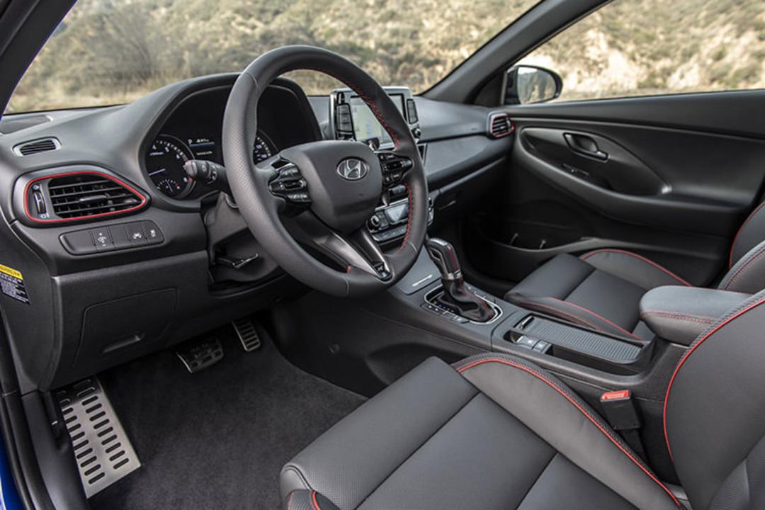 Hyundai Elantra GT N Line / هیوندای النترا جی تی