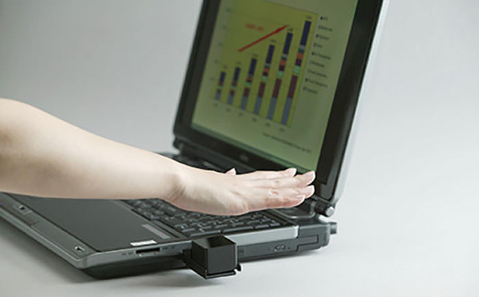 فوجیتسو / Fujitsu