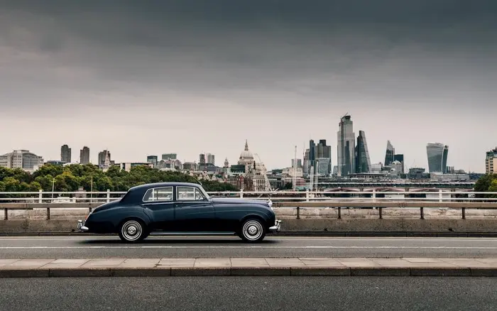 lunaz electric-classic cars