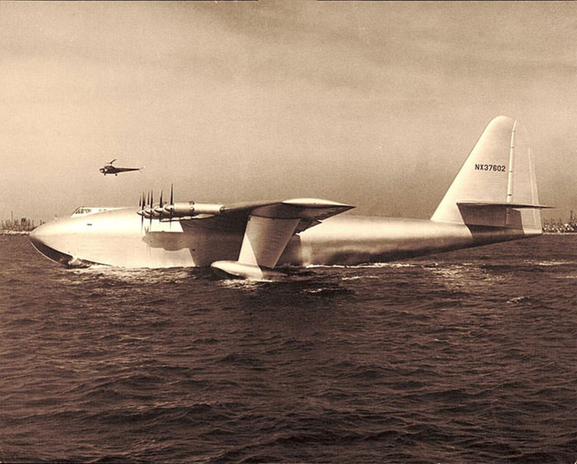 هاوارد هیوز / Howard Hughes