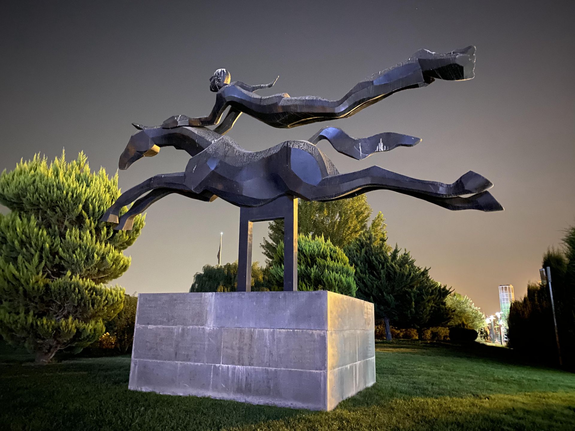 iPhone 11 Pro Camera Samples Night