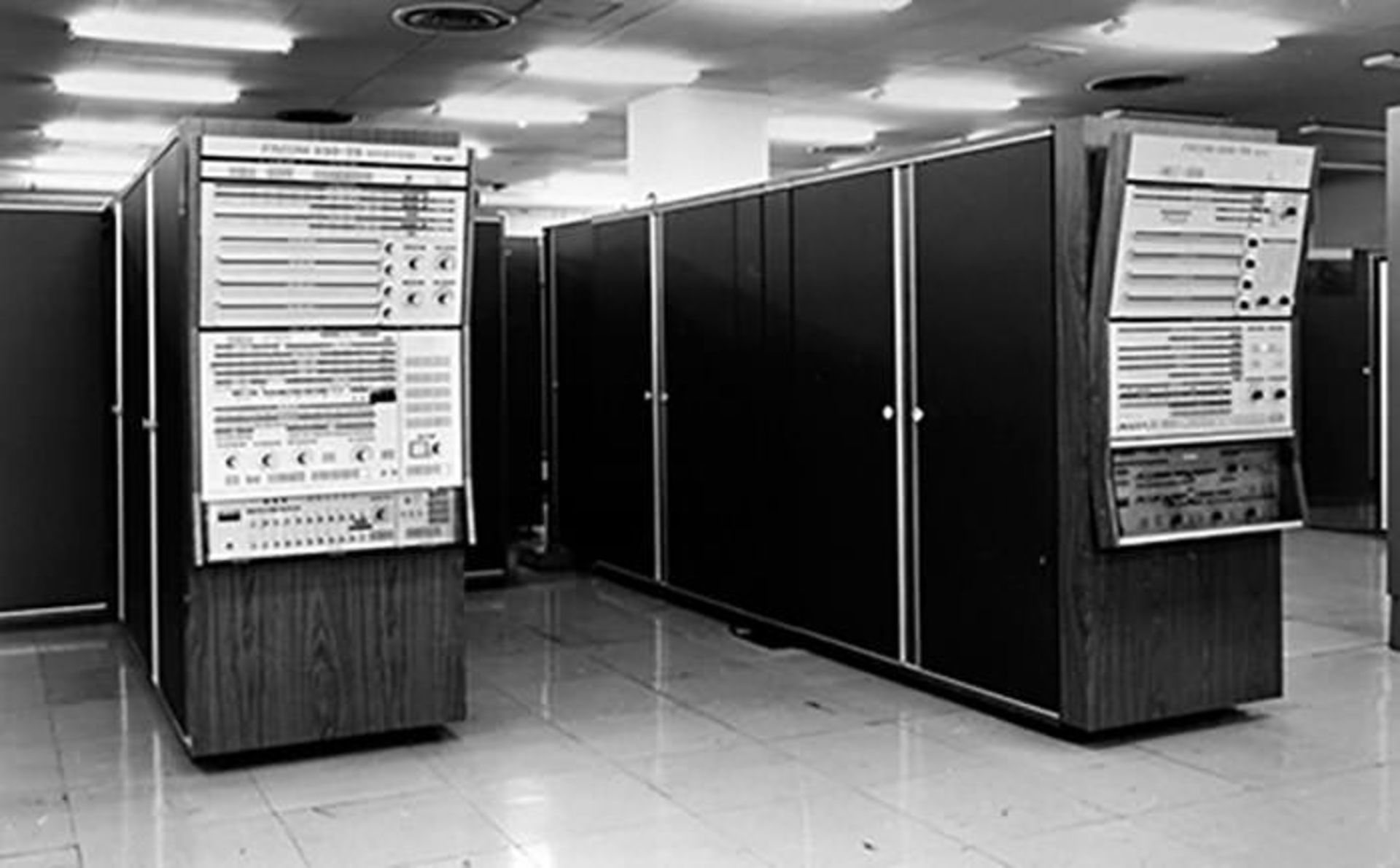 فوجیتسو / Fujitsu