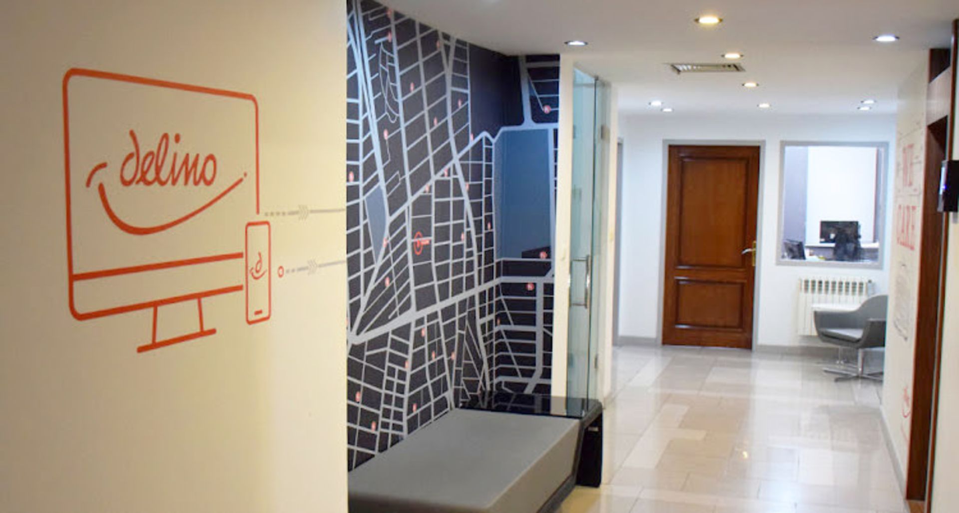 دفتر کار دلینو، سرویس سفارش آنلاین غذا