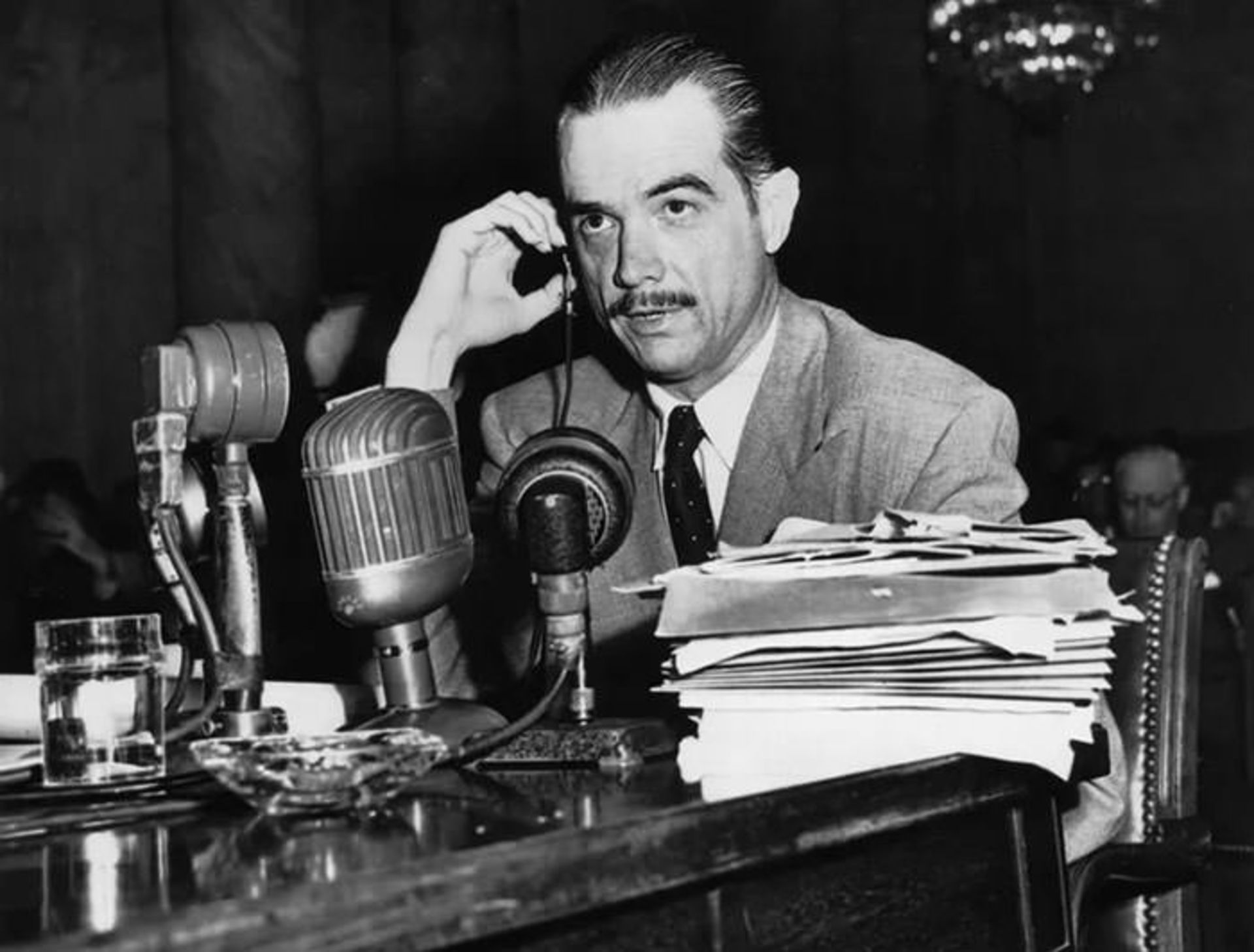 هاوارد هیوز / Howard Hughes