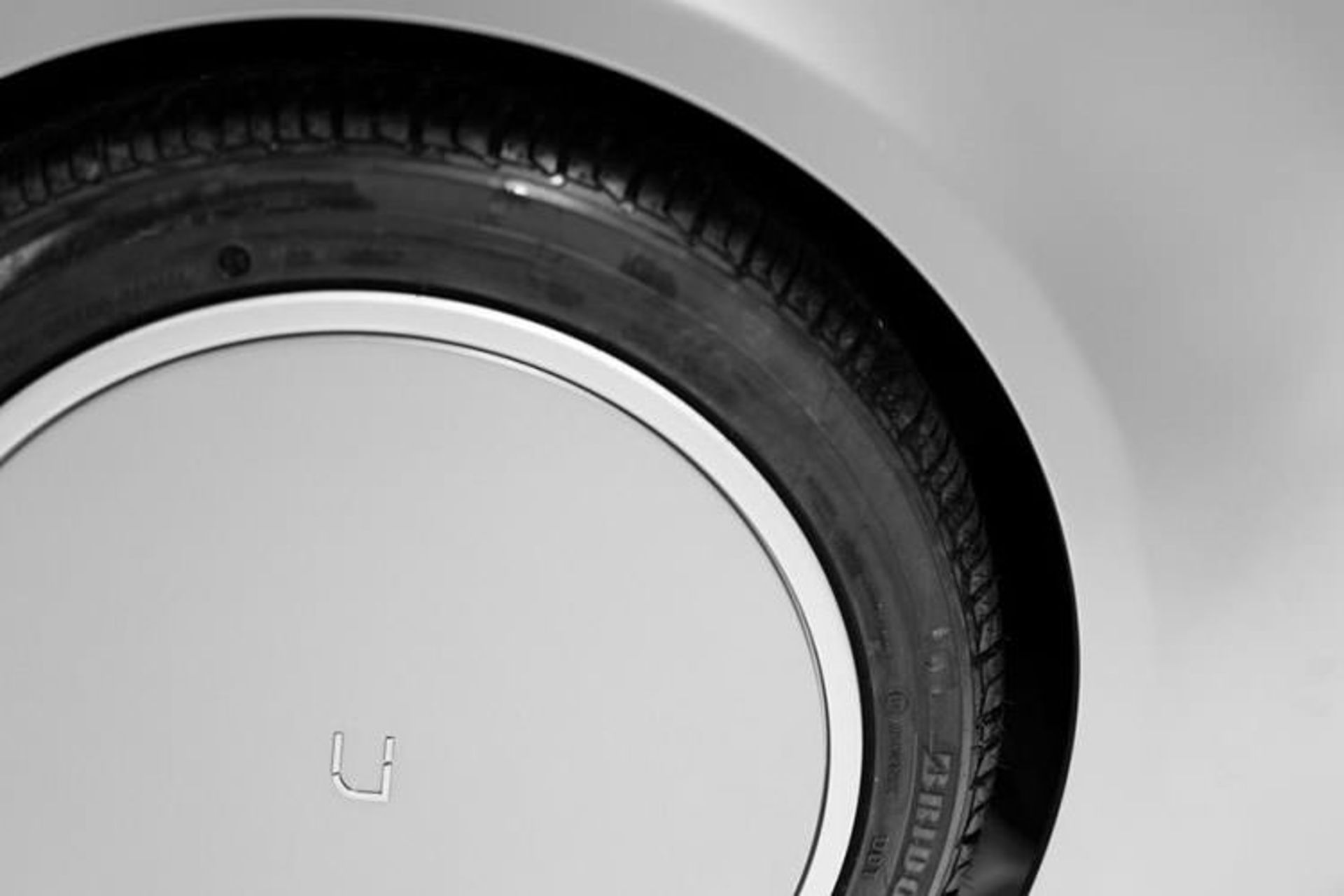 Uniti One electric car / خودروی الکتریکی یونیتی وان