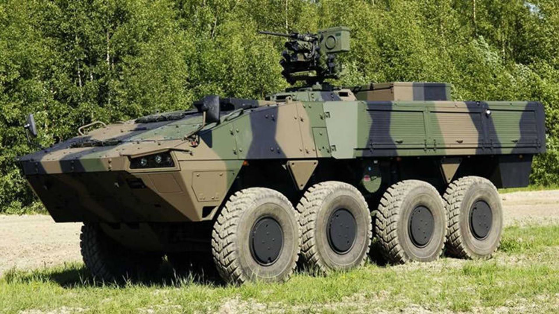 نفربر زره پوش نظامی