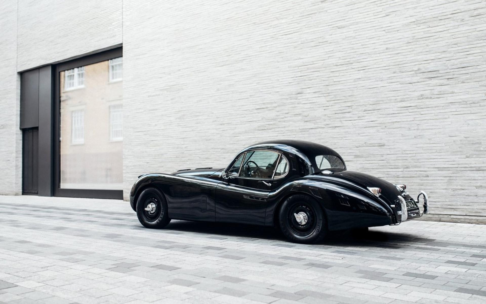 lunaz electric-classic cars